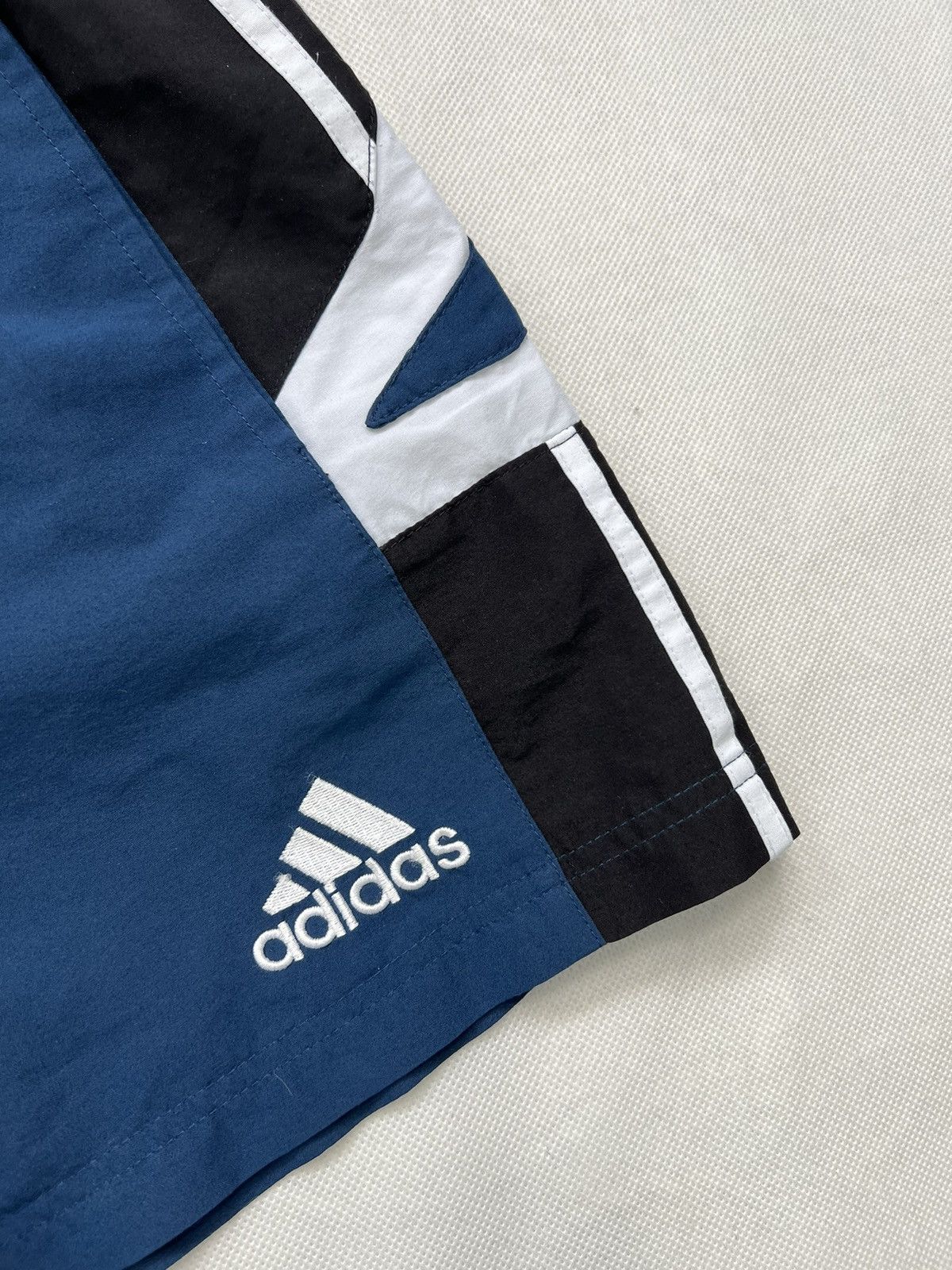 Adidas × Vintage Shorts Adidas Vintage 90’s Logo Size US 32 / EU 48 - 3 Thumbnail