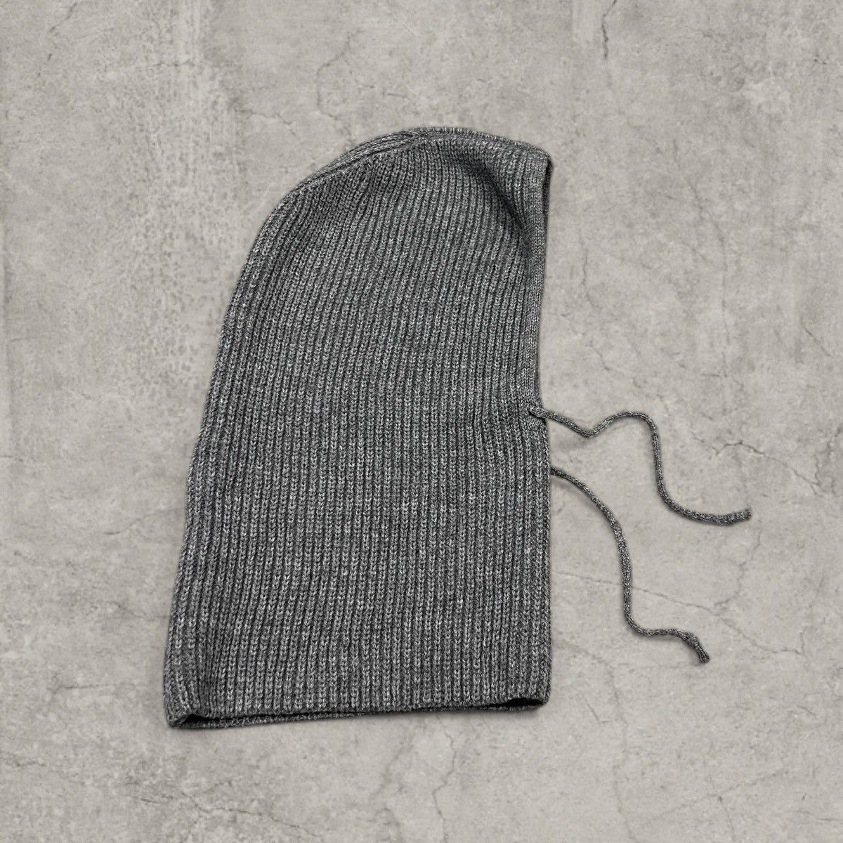 Japanese Brand Vintage style grey bonnet snood hood scarf hat. One size Size ONE SIZE - 2 Thumbnail