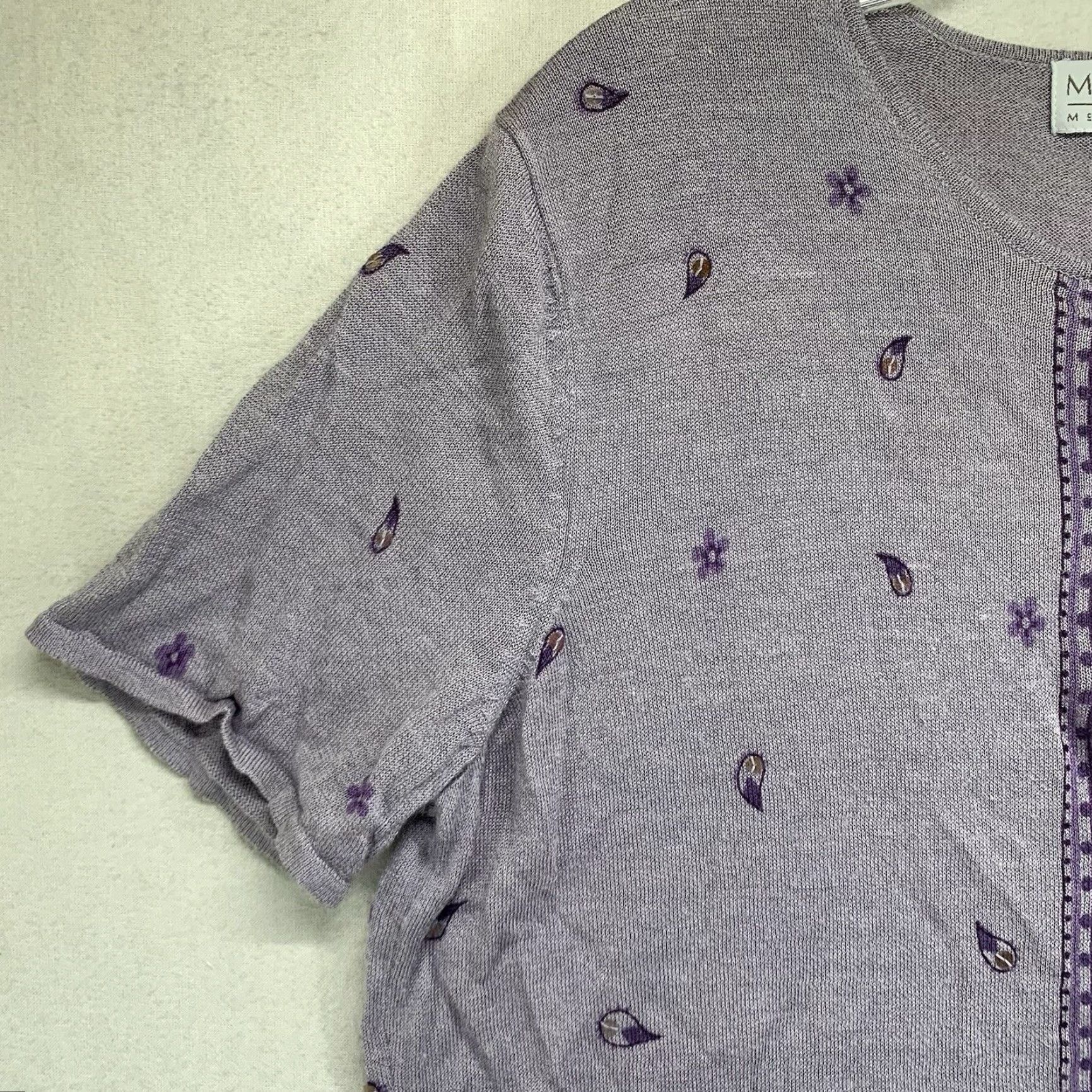 Vintage VINTAGE Maggie McNaughton Women's Blouse 1X Knit Short Sleeve Purple Paisley Embellished Bohemian Art Casual Size XL / US 12-14 / IT 48-50 - 7 Thumbnail