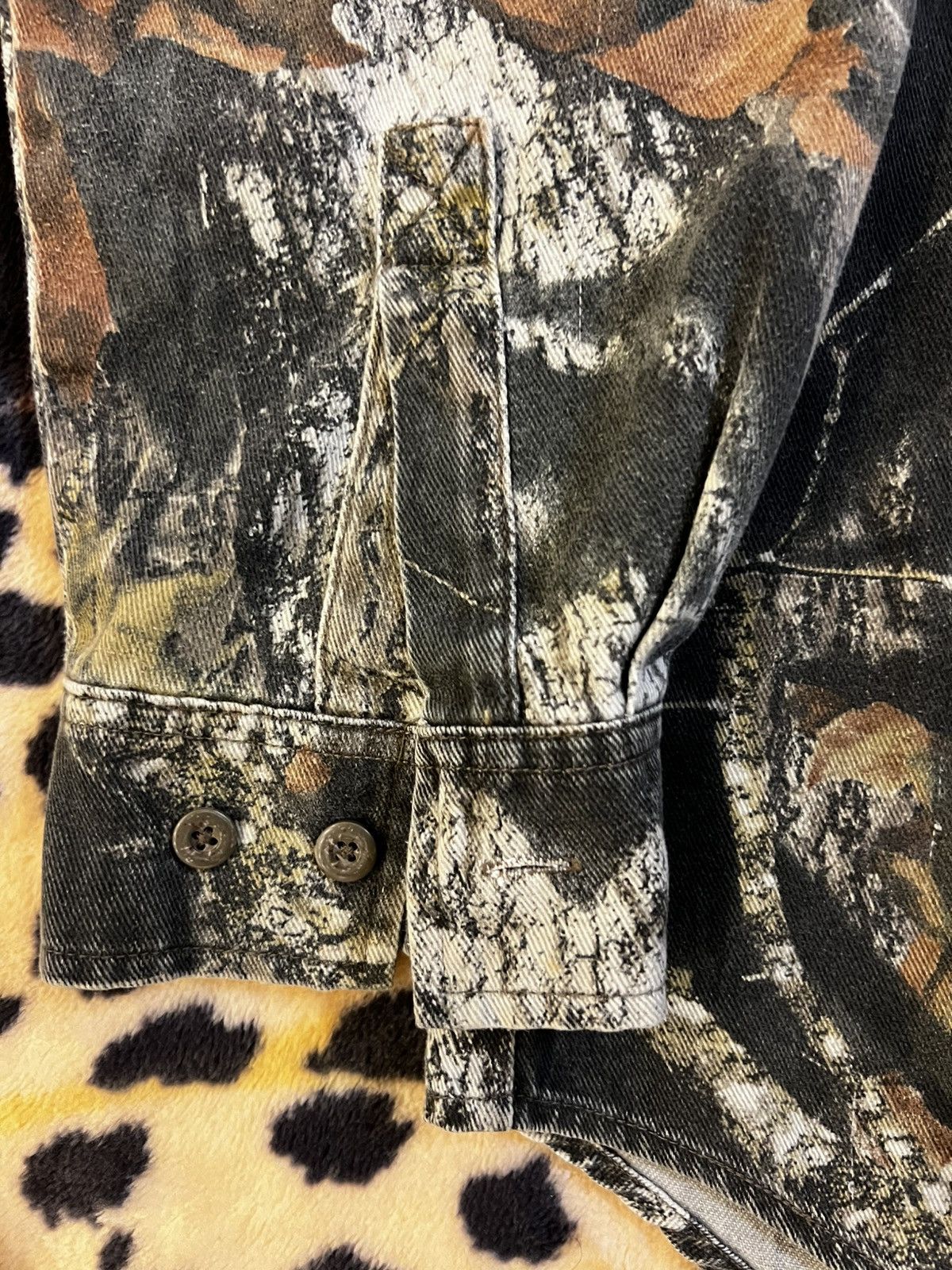 Realtree × Vintage Vintage Camo Fieldstaff Outerwear Buttonup LongSleeve Size US XL / EU 56 / 4 - 4 Thumbnail