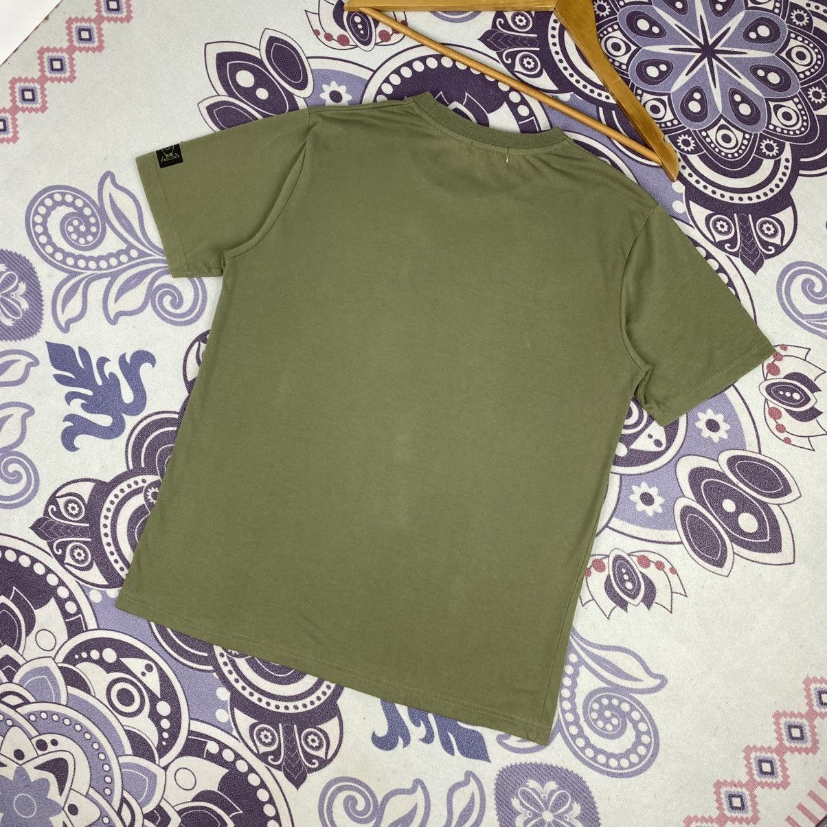 Anime Rare🔥Kamado Tanjiro Anime Shirt Big Logo Spell Out Size US M / EU 48-50 / 2 - 12 Thumbnail