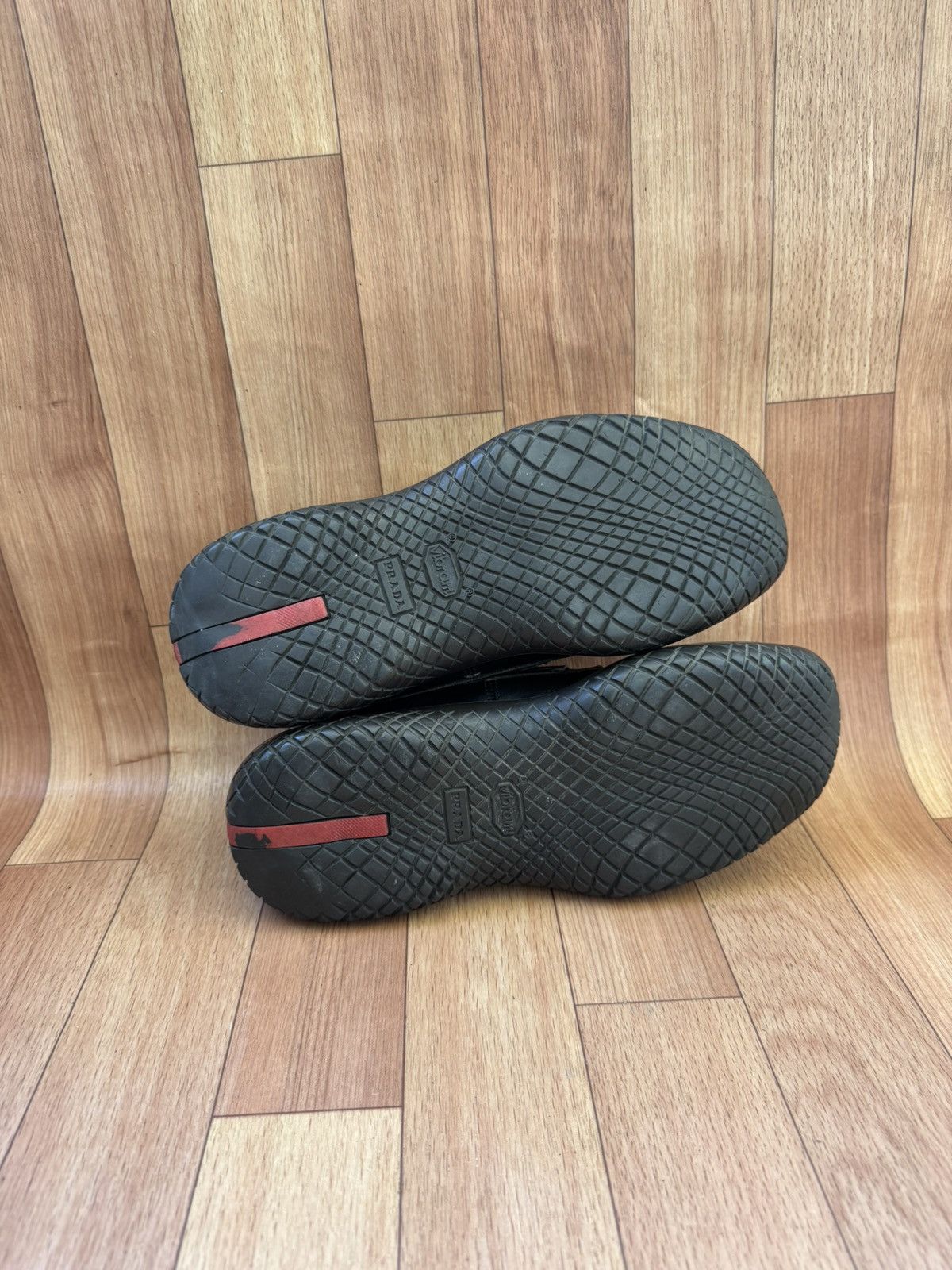 Prada 🔥AW99 Velcro Brixxen low Sneakers Size US 7 / EU 40 - 13 Thumbnail