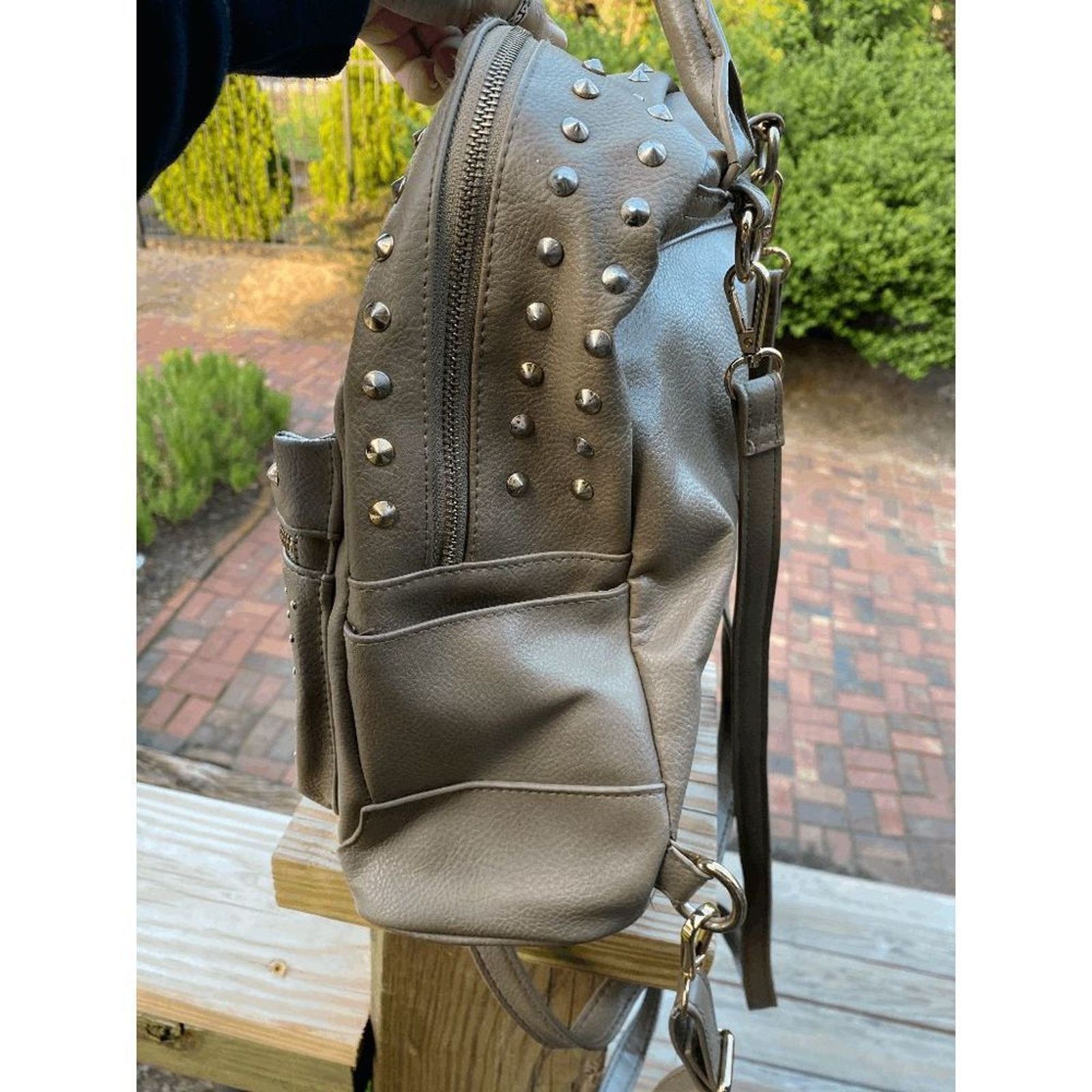Bebe Bebe Los Angeles Beige Goldtone Hardware Backpack Size ONE SIZE - 4 Thumbnail