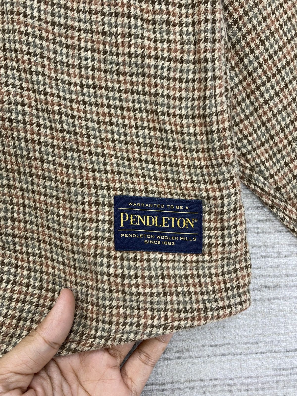 Pendleton × Vintage Vintage Pendleton With Patch Embroidery Logo Flannel Size US XL / EU 56 / 4 - 9 Thumbnail