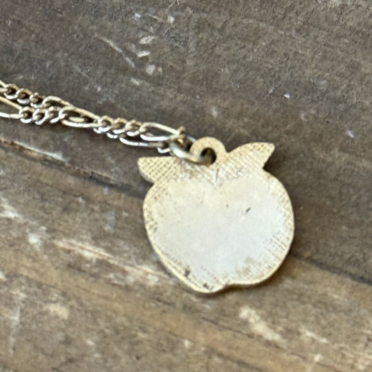 Other Gold tone apple pendant necklace Size ONE SIZE - 4 Thumbnail