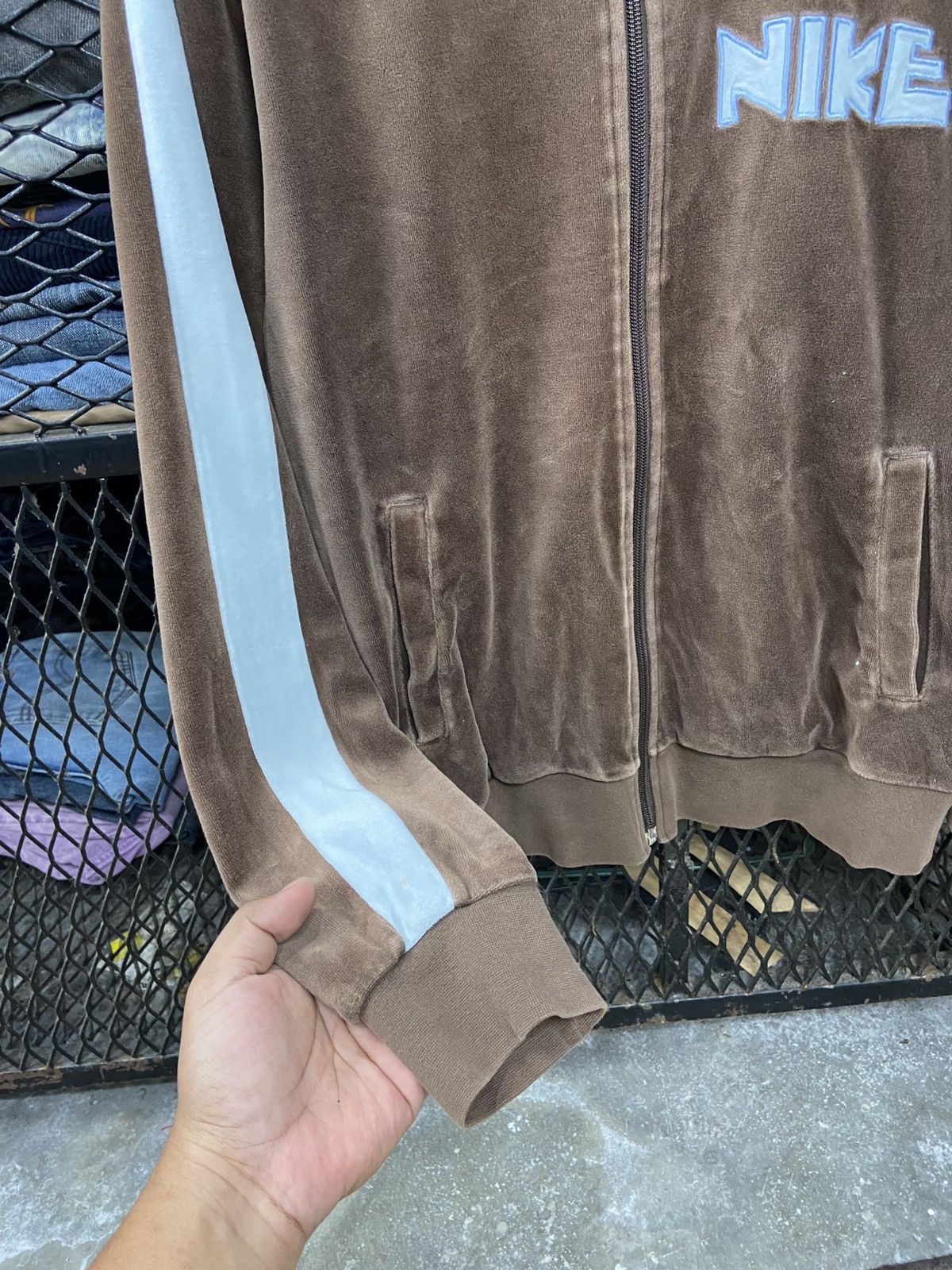 Nike × Other × Vintage Vintage Y2K NIKE VELOUR TRACKSUIT JACKET Size US L / EU 52-54 / 3 - 6 Thumbnail