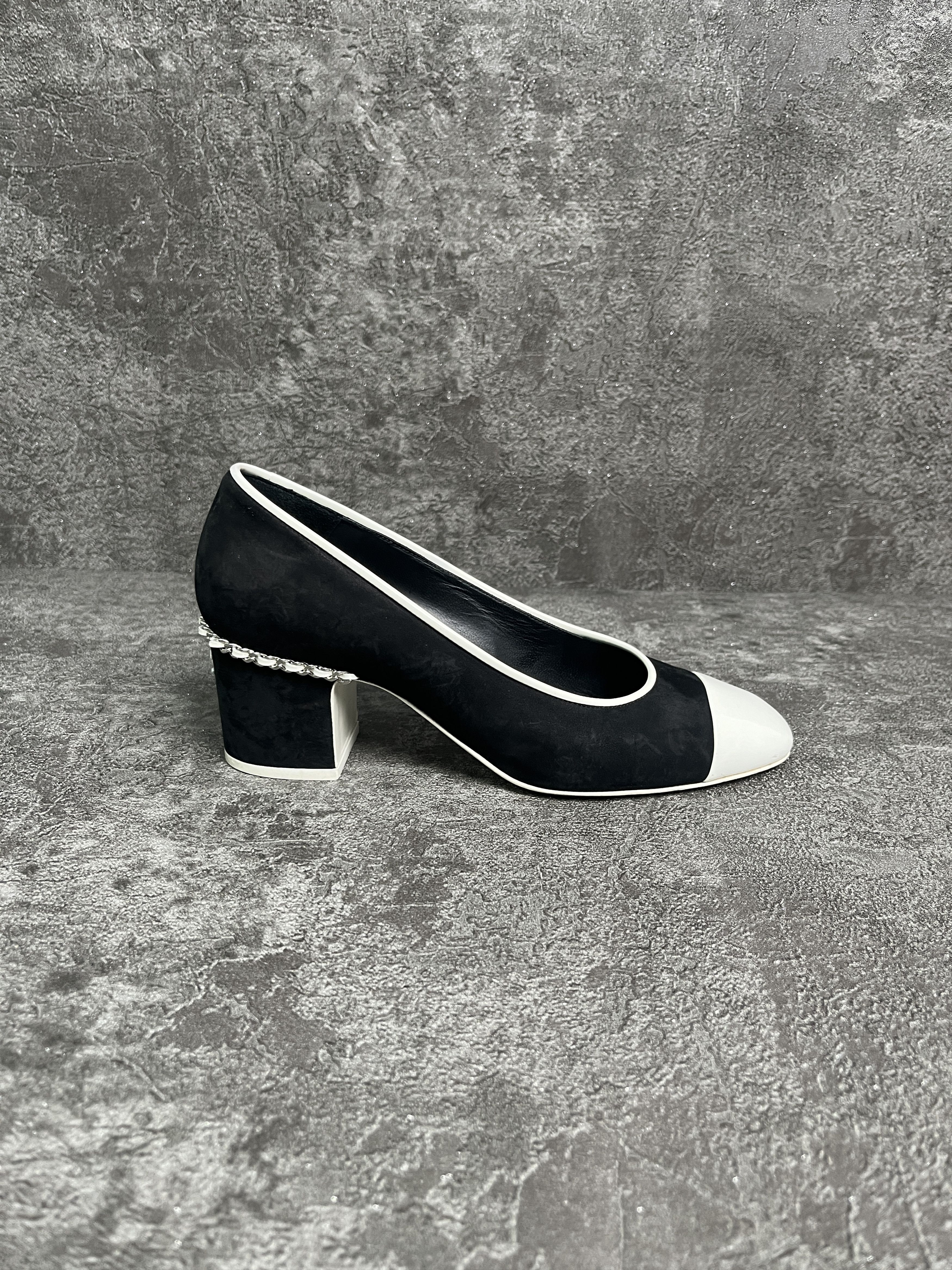 Chanel Chanel Black Suede Shoes With White Patent Cap Toe Size US 6 / IT 36 - 2 Thumbnail