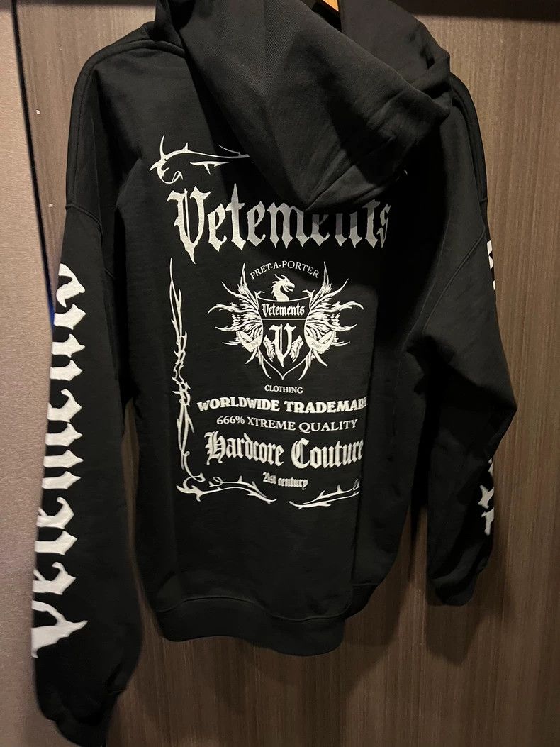 Vetements Vetements Sanskrit Dragon Pattern Graffiti Hoodie Size US S / EU 44-46 / 1 - 4 Thumbnail
