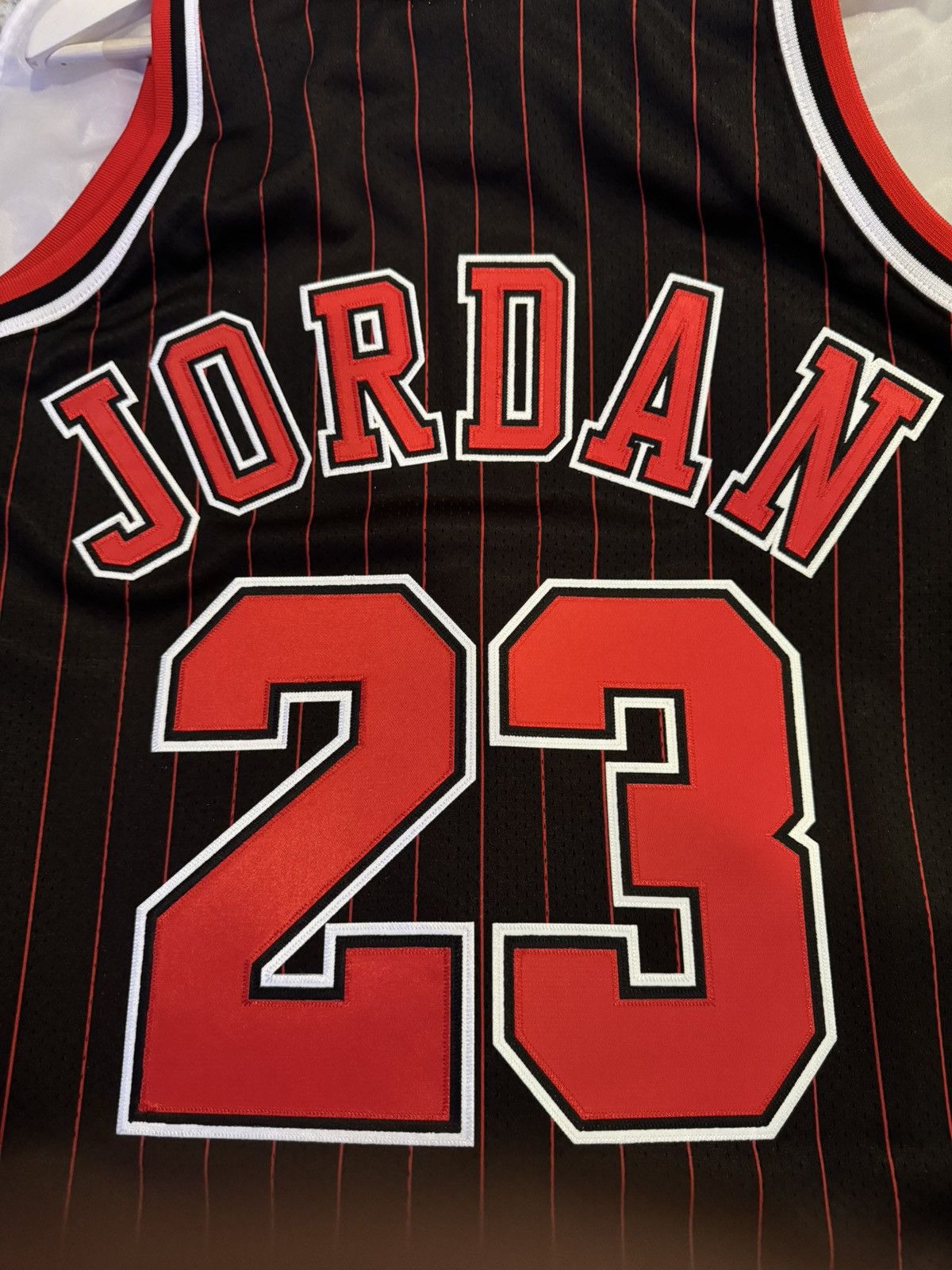 Mitchell & Ness Michael Jordan Bulls Pinstripe 1995-96 Jersey Size US L / EU 52-54 / 3 - 11 Thumbnail