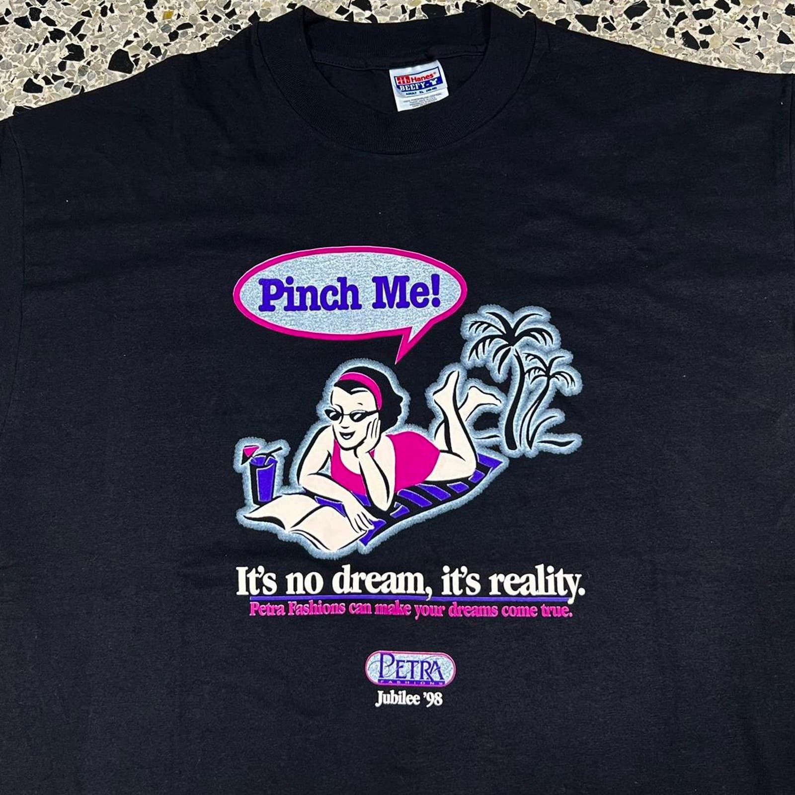 Japanese Brand × Vintage VINTAGE Y2K PINCH ME PIN UP GIRL TEE Size US XL / EU 56 / 4 - 2 Thumbnail