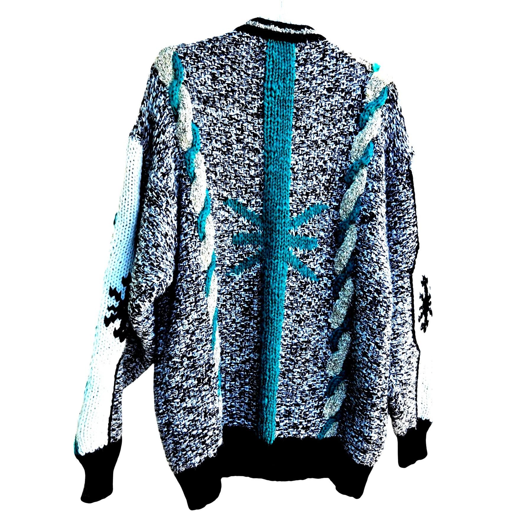 Vintage 1980s Novo Knit Sweater Mohair Blend V Neck Graphic