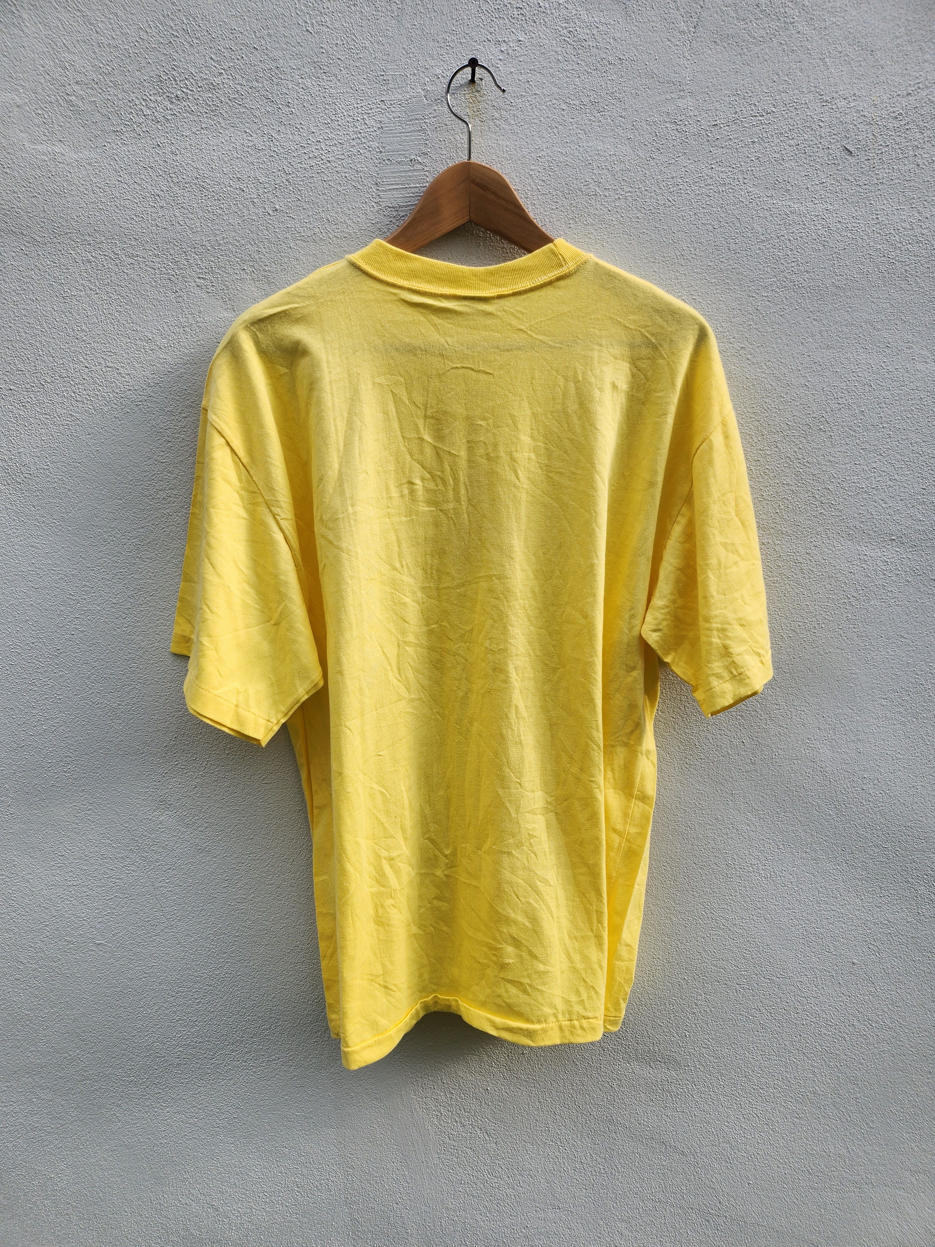 Vintage 💥CHANEL BOUTIQUE Souvenir T-Shirts Size US L / EU 52-54 / 3 - 7 Thumbnail