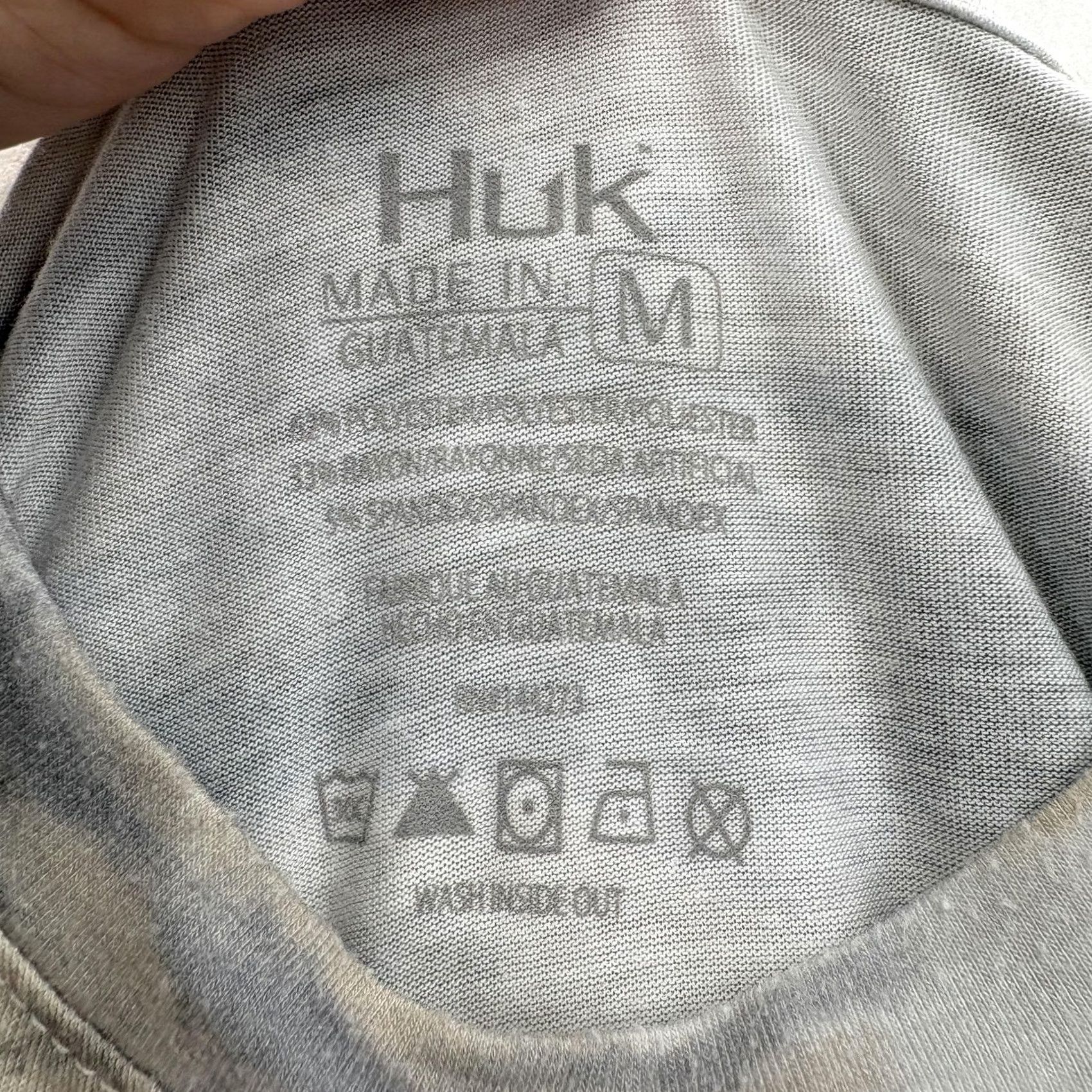 Vintage Huk Performance Fishing Shirt Mens Medium Beige Camo Long Sleeve Pocket Top Size US M / EU 48-50 / 2 - 4 Thumbnail