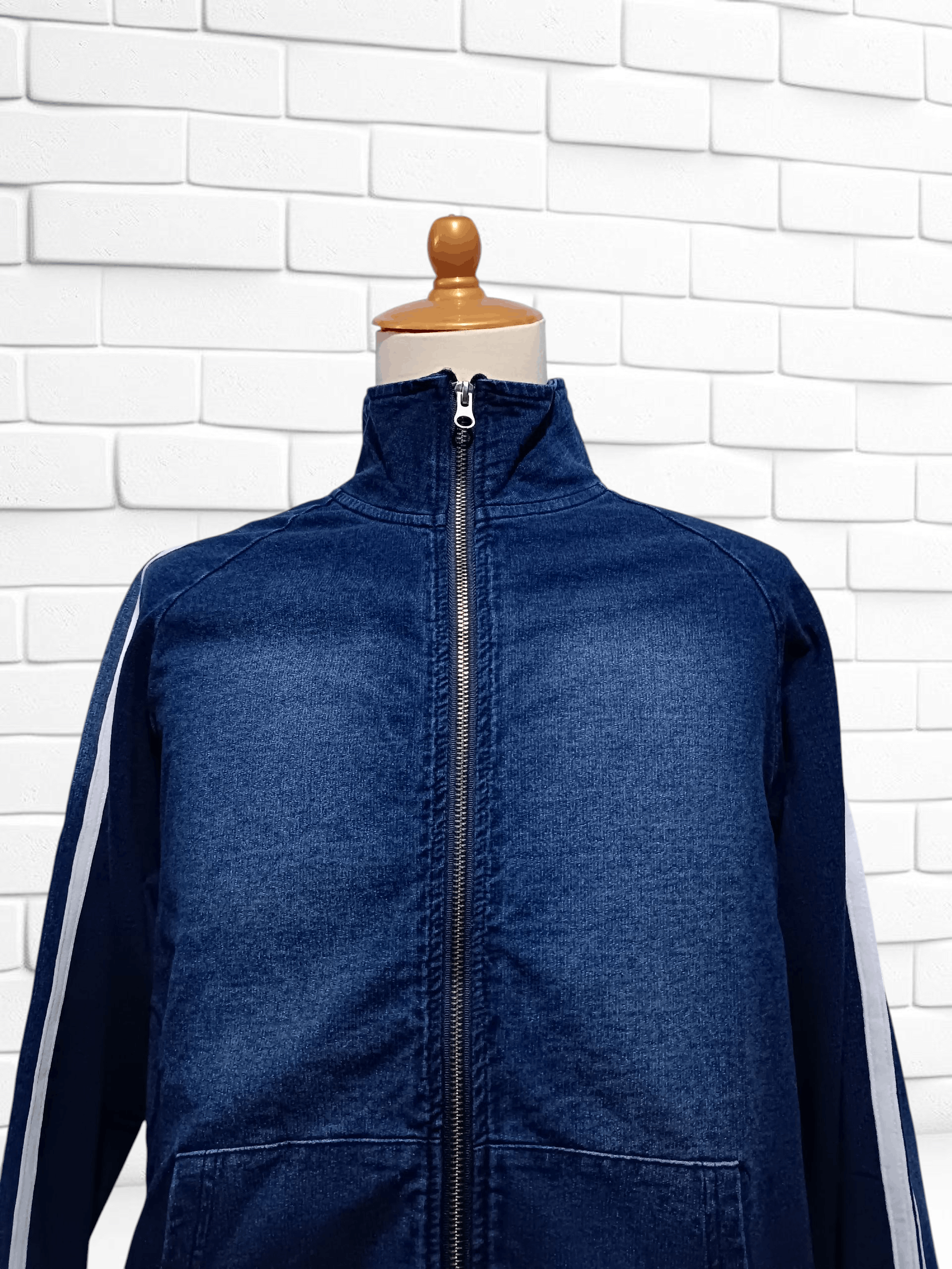 Japanese Brand Indigo Two Line Shoulder Jersey Cut Denim Track Jacket Size US L / EU 52-54 / 3 - 2 Thumbnail