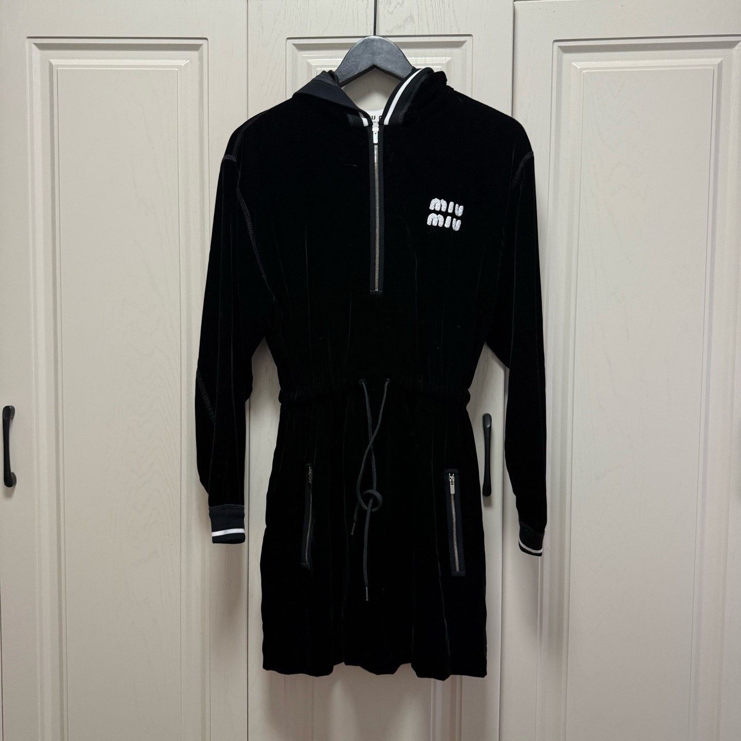 Miu Miu Miu Miu Black Letter Logo Velvet Dress Size S / US 4 / IT 40 - 1 Thumbnail
