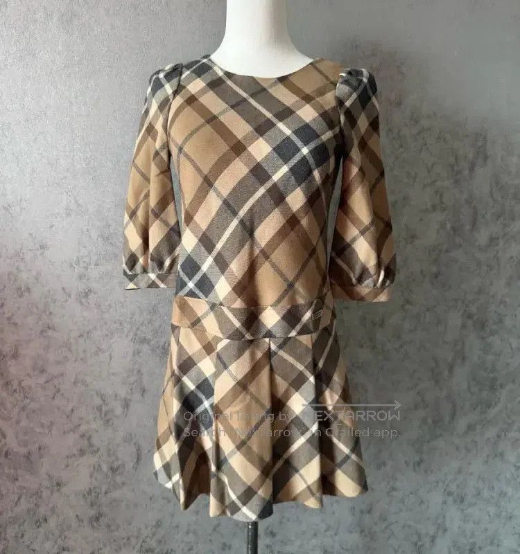 Burberry Burberry Color-Block Wool Short Dress for Women. Size S / US 4 / IT 40 - 3 Thumbnail