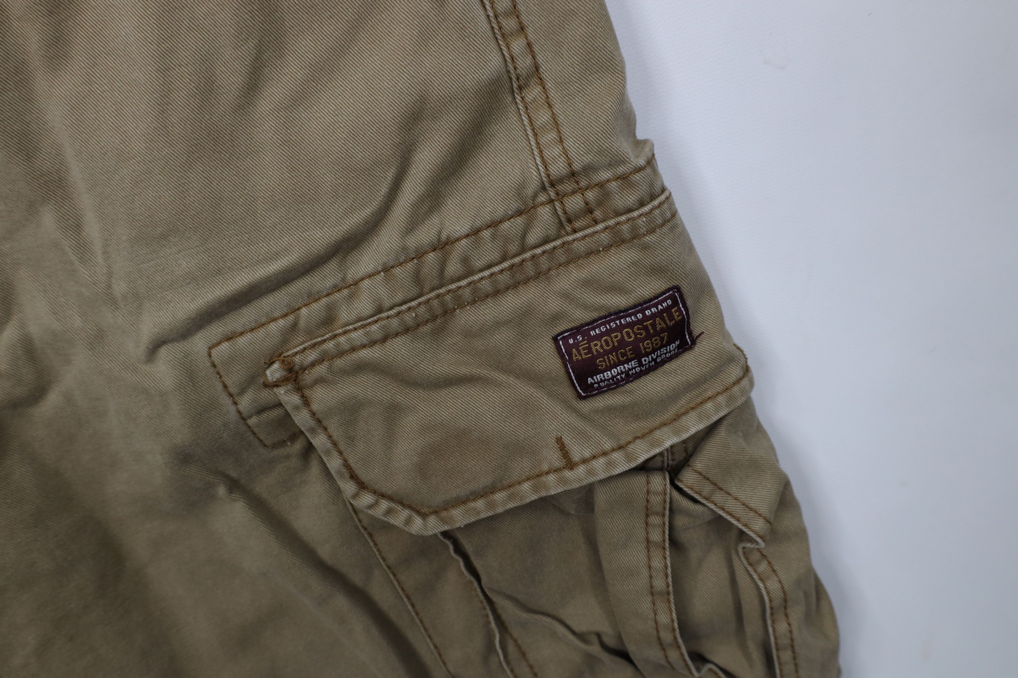 Aeropostale Vintage 90s Y2K Aeropostale Cargo Shorts Brown Cotton Size US 38 / EU 54 - 5 Thumbnail