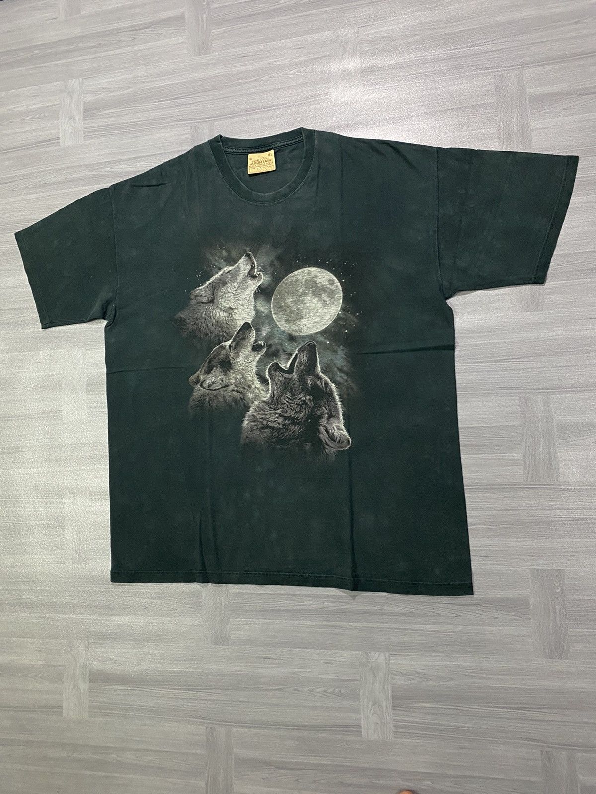 The Mountain 90’s Vintage Wolf T Shirt All Over Print Hype Supreme Style Size US XL / EU 56 / 4 - 2 Thumbnail
