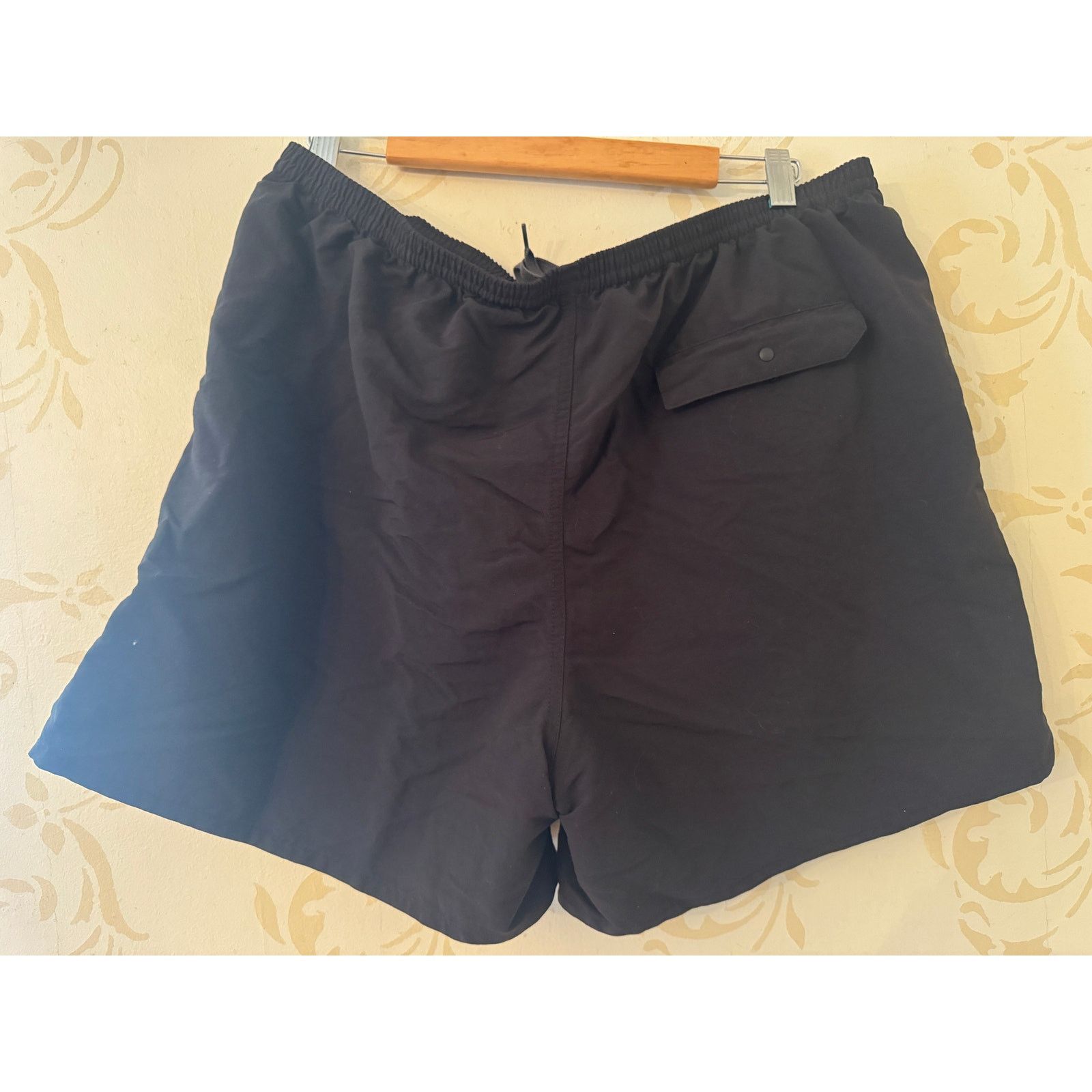 Patagonia Men's Size XL Patagonia Black Swim Trunks Size US 36 / EU 52 - 2 Thumbnail