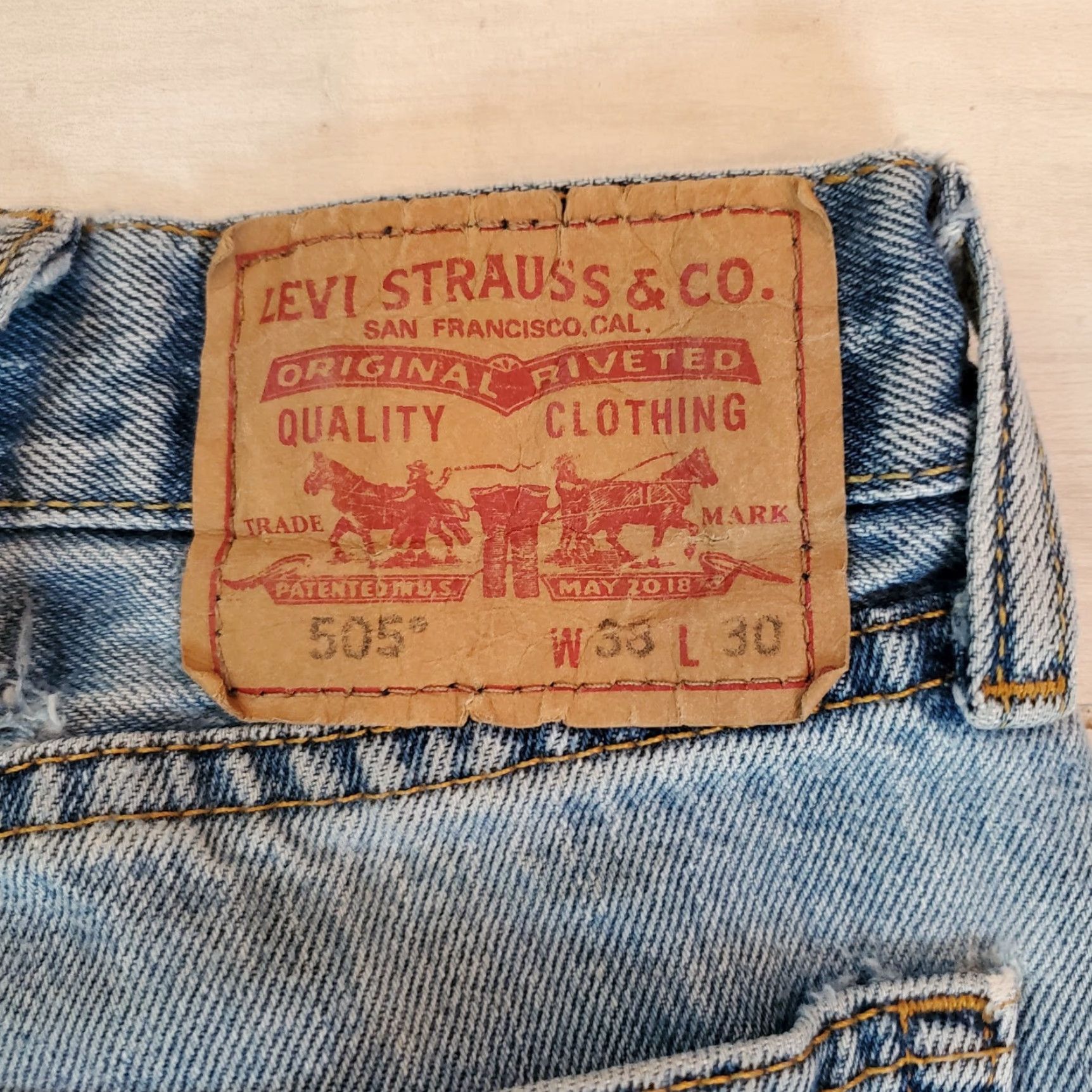 Levi's VINTAGE Levi's 505 Jeans Mens 38x30 Blue Straight Leg Distressed Hole Ripped Denim 5-Pocket Regular Zip Fly Belt Loops Men Jeans Size US 38 / EU 54 - 4 Thumbnail