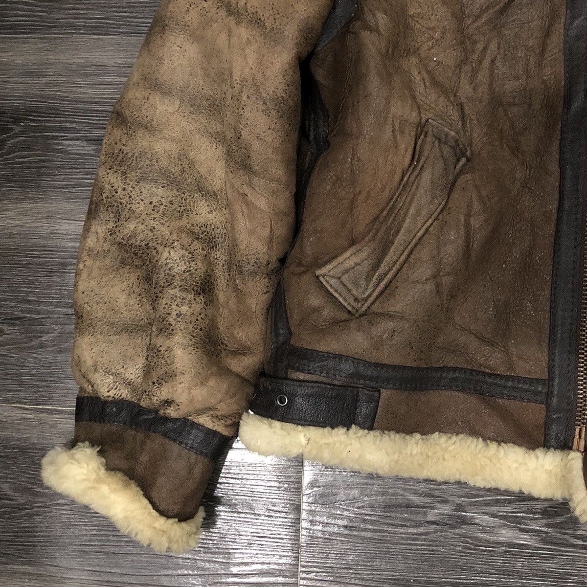 Schott Schott Bros B-3 classic WWII sheepskin leather“bomber”jacket Size US M / EU 48-50 / 2 - 6 Thumbnail