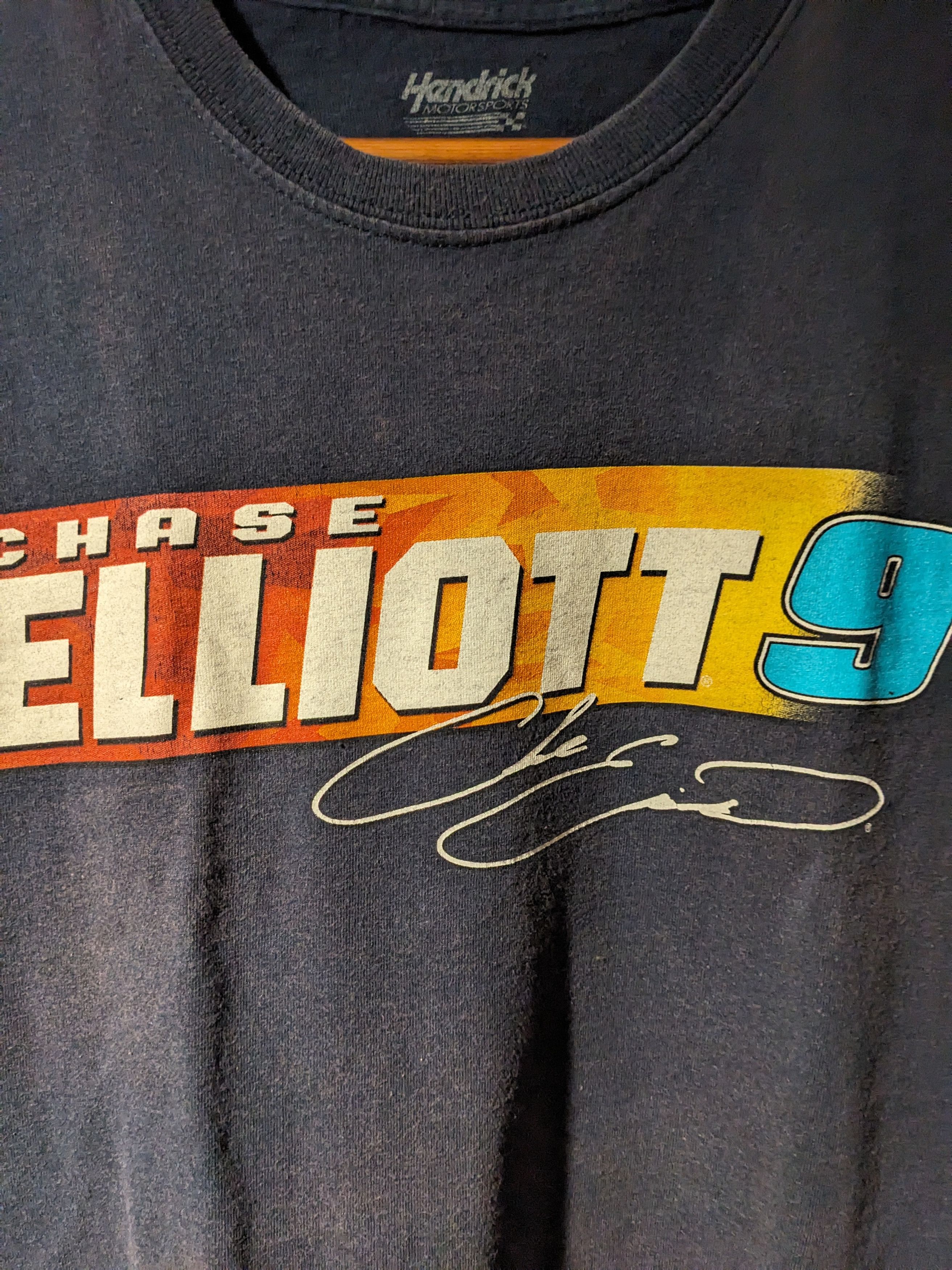 NASCAR Vintage 2010s Chase Elliott Nascar Chase Authentic T-Shirt Size US XXL / EU 58 / 5 - 9 Thumbnail
