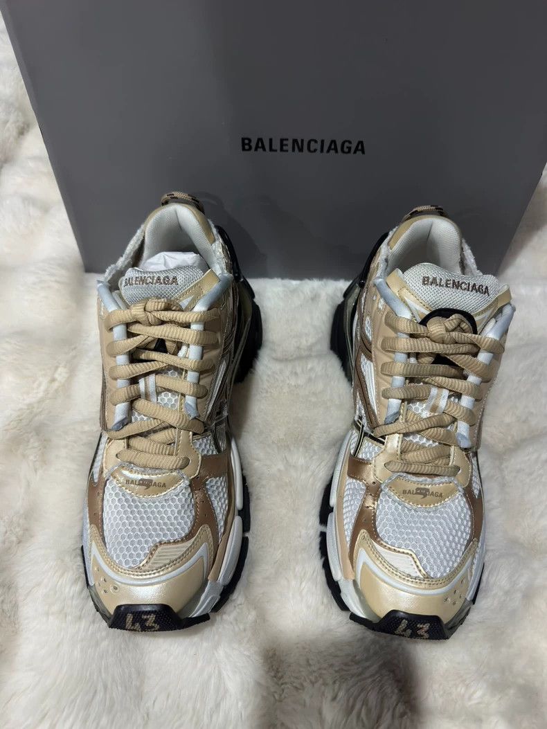 Balenciaga Balenciaga Runner Men's Sneakers - dmc Size US 10.5 / EU 43-44 - 1 Thumbnail