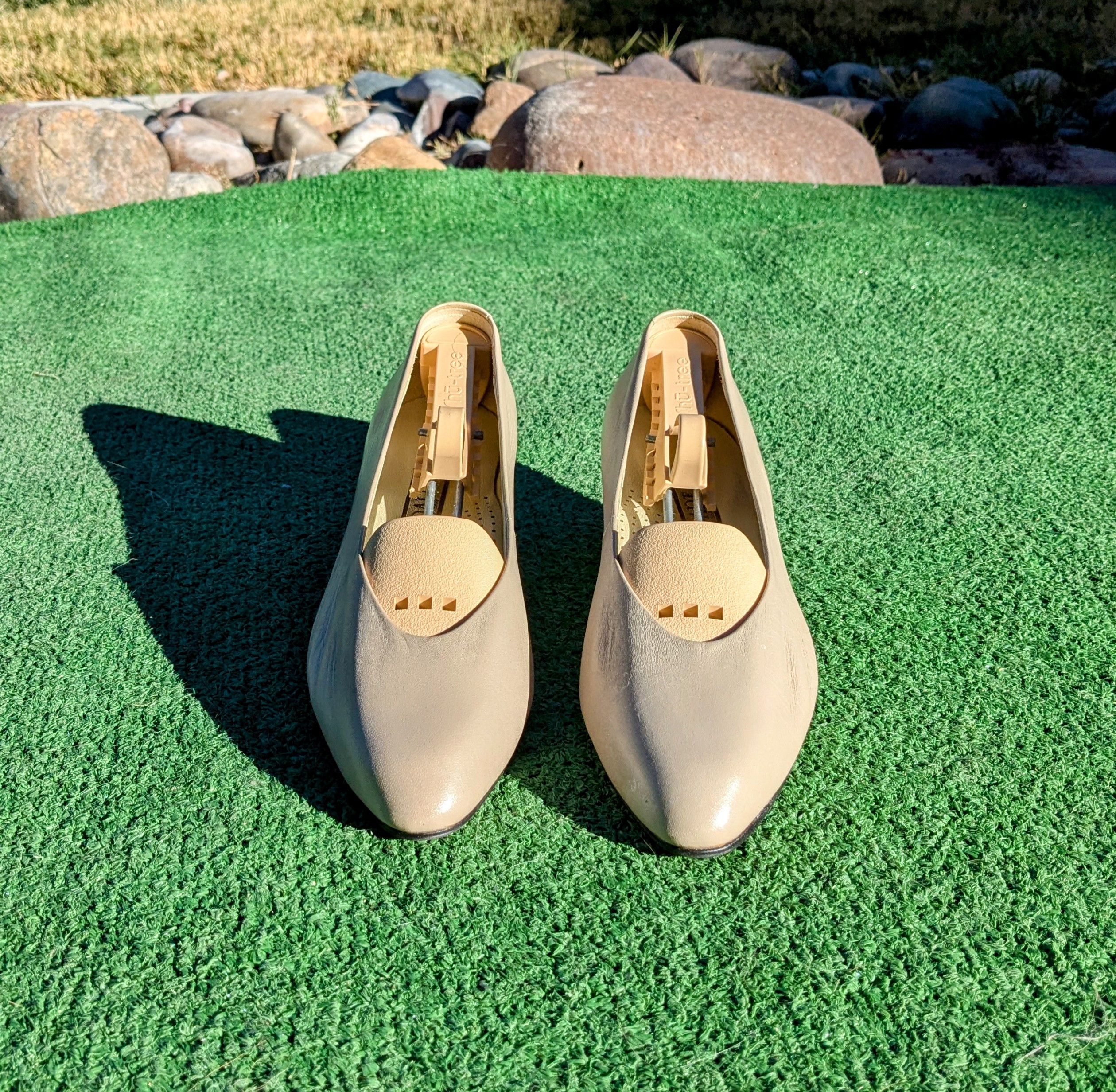 Vintage Moare by Sharp 1970s Vintage Leather Mid-Heel Retro Pumps Size US 7 / IT 37 - 5 Thumbnail