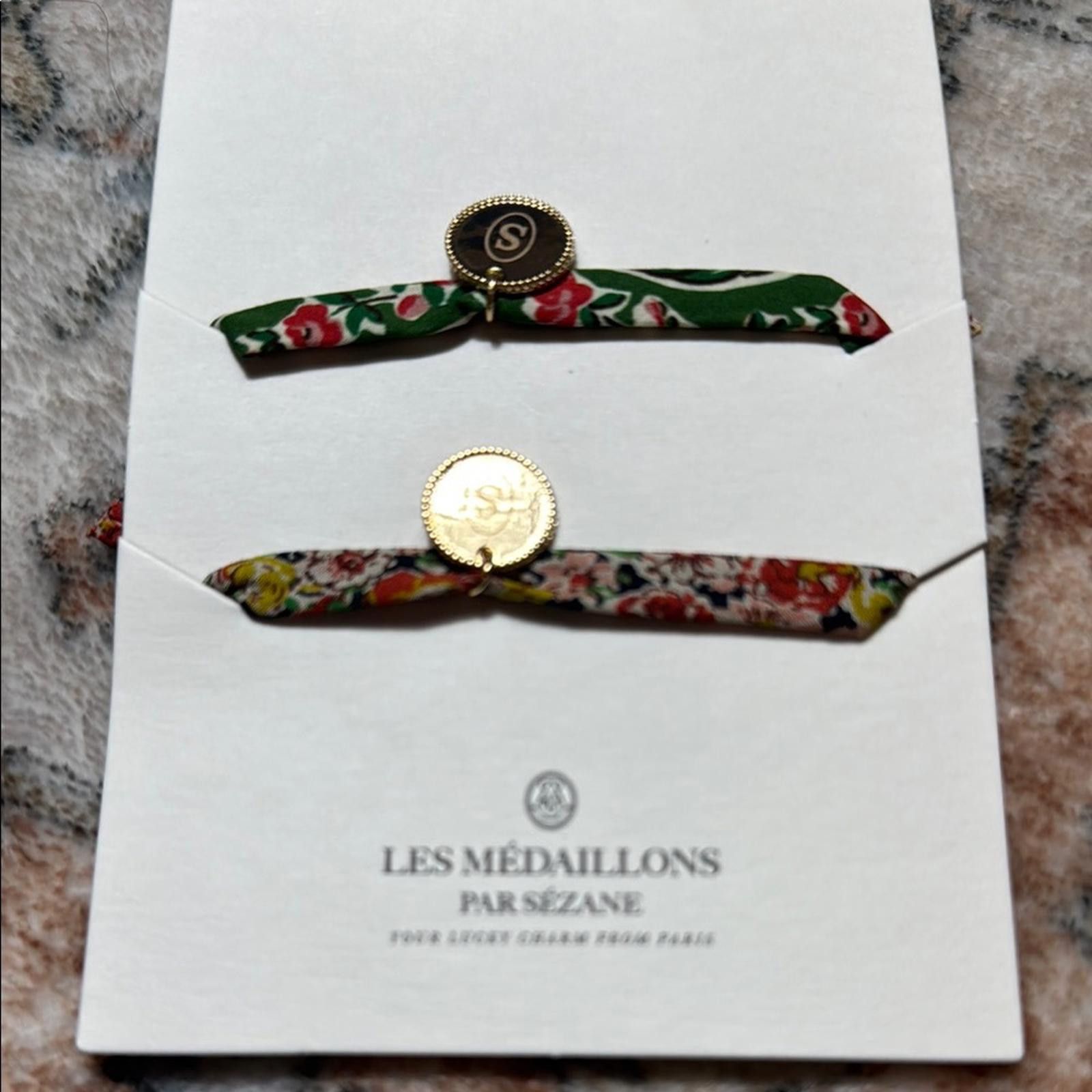 Designer Sézane Floral Bracelets with Gold Medallions Size ONE SIZE - 3 Thumbnail