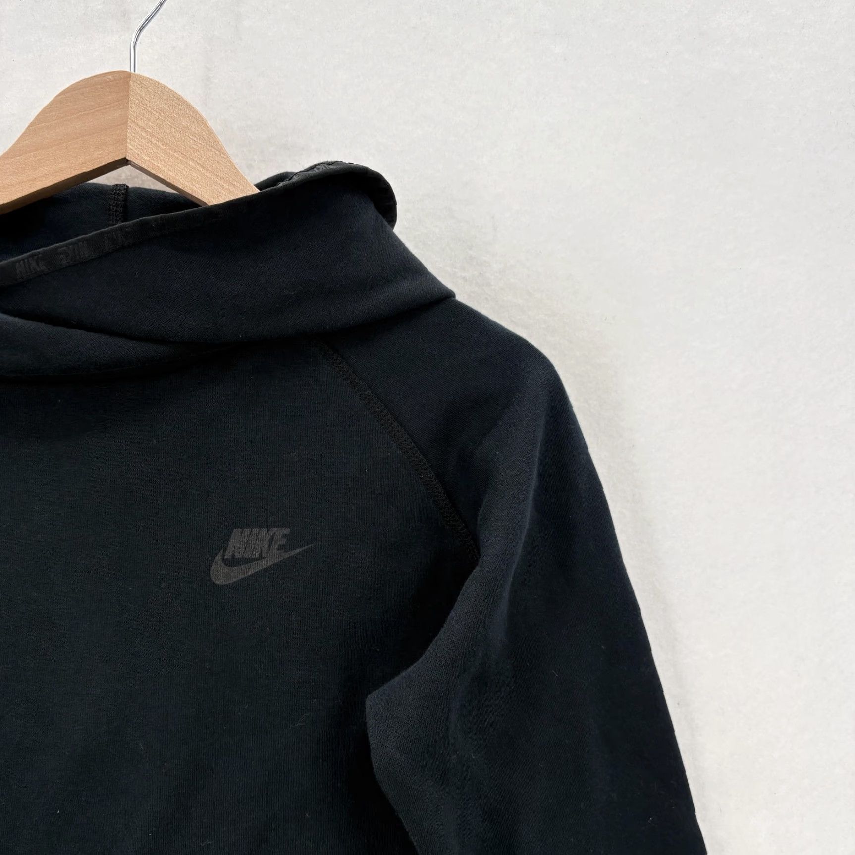 Nike Nike Sportswear Tech Fleece Funnel Hoodie Womens Large Black Pullover Zip Pocket Size L / US 10 / IT 46 - 2 Thumbnail