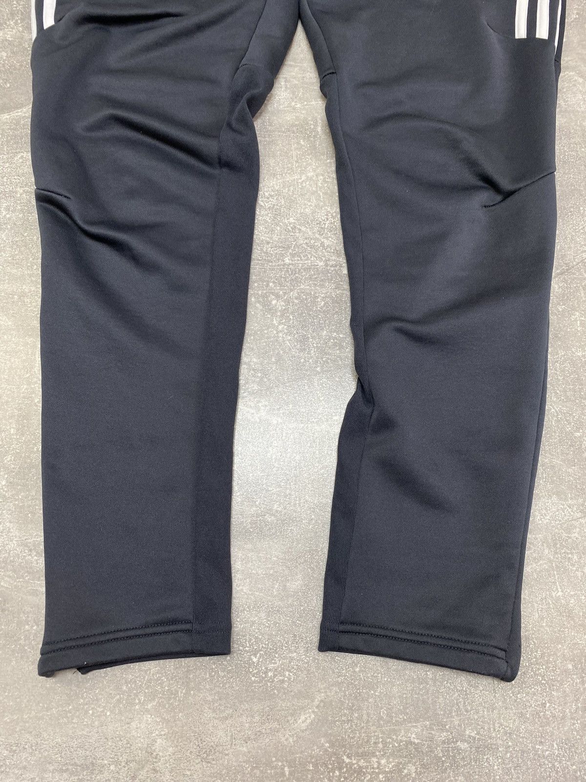 Adidas Manchester United 2017 Adidas Soccer Football Pants Joggers Size US 30 / EU 46 - 5 Thumbnail