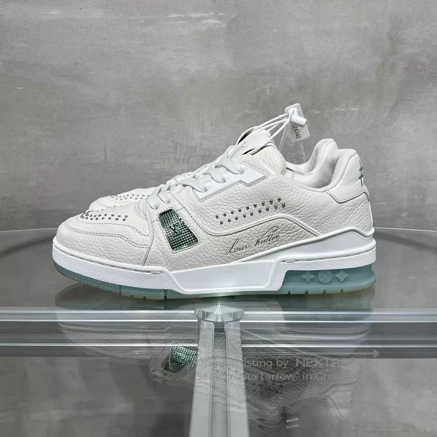 Louis Vuitton White Low-Top Sneakers Size 6. Size US 6 / EU 39 - 3 Thumbnail