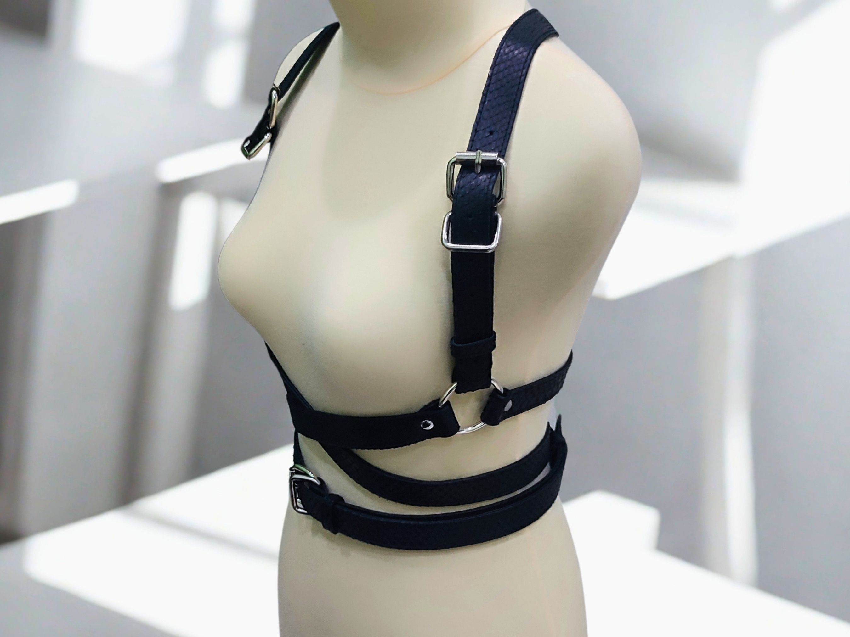 Handmade Snakeskin Leather Harness with Double Round Body Belt Strap Size ONE SIZE - 4 Thumbnail