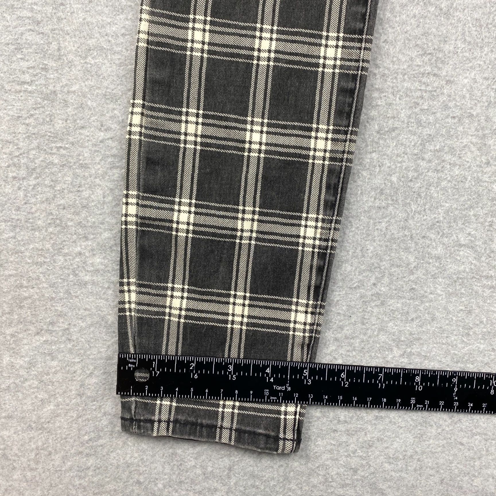 Madewell Madewell High Riser Skinny Jeans Womens 24 Black White Plaid Stretch Pockets Size 42" / US 20 - 7 Thumbnail