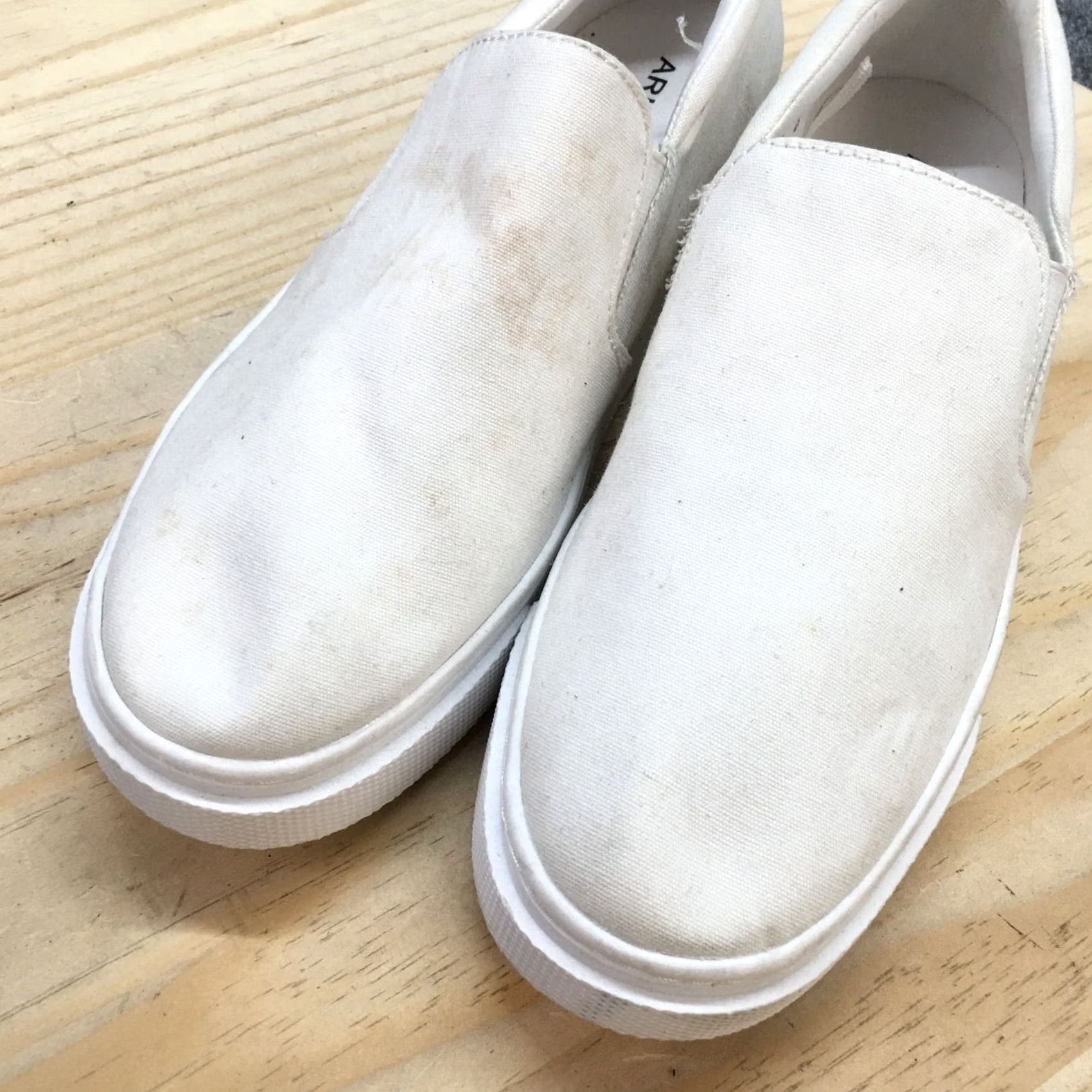 Vintage Arizona Jean Co Shoes Womens 8.5 M Symphony Slip On Sneakers White Canvas Casual Size 30" / US 8 / IT 44 - 4 Thumbnail