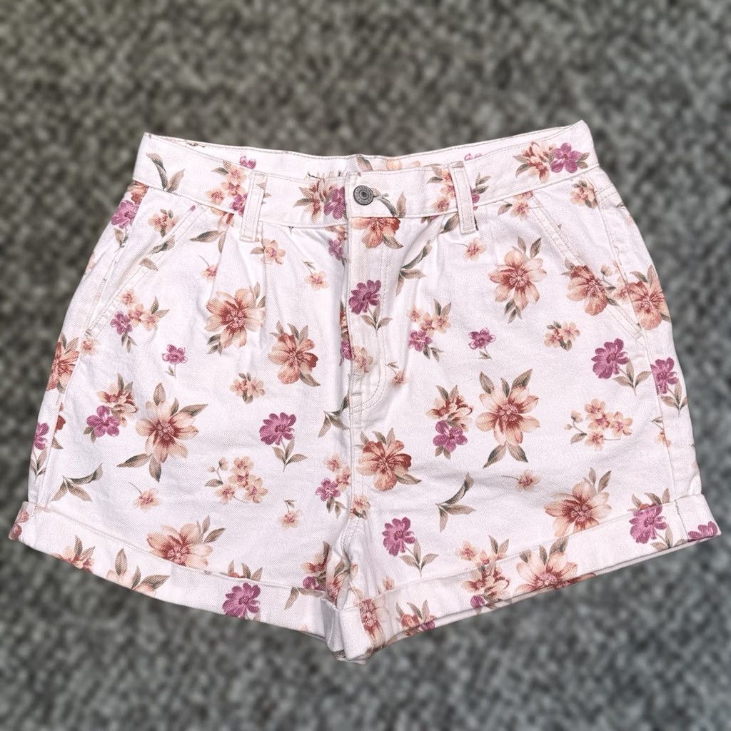 American Eagle Outfitters American Eagle Outfitters Mom Shorts 10 White Daisy Floral Denim High Rise Size 32" / US 10 / IT 46 - 1 Thumbnail