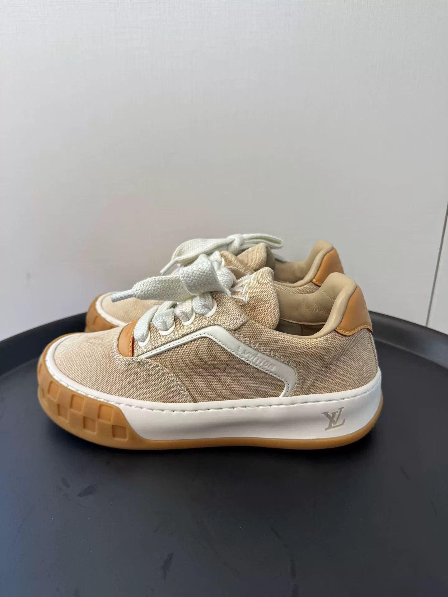 Louis Vuitton Louis Vuitton Tilted Denim Canvas Low-Top Sneakers Size US 5.5 / IT 35.5 - 1 Thumbnail