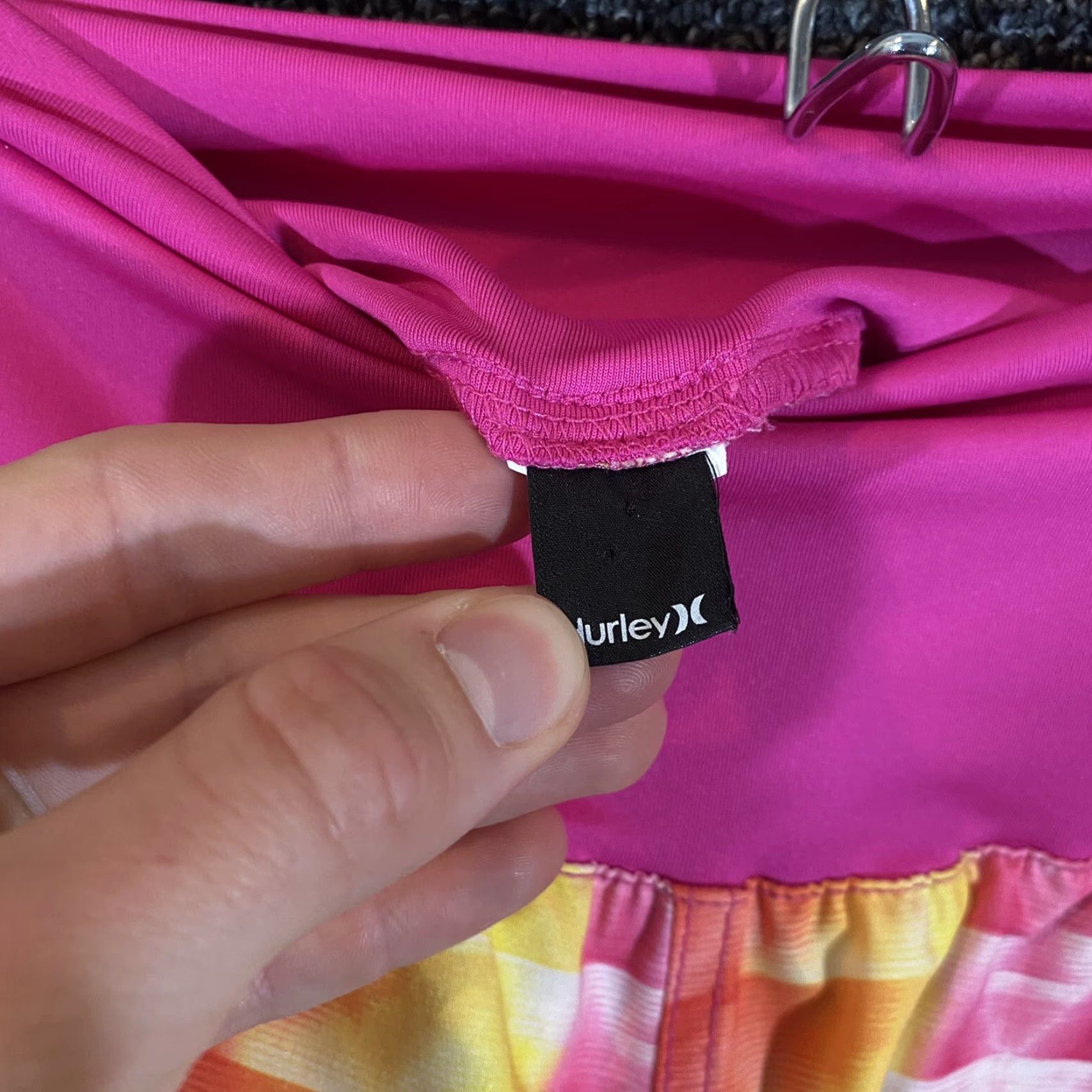 Hurley Hurley Shorts Womens M/L 32" Waist Multicolor Pink Red Yellow Running Workout, Breathable, Classic fit, 2.5in inseam, Polyester, Activewear Size 32" / US 10 / IT 46 - 5 Thumbnail