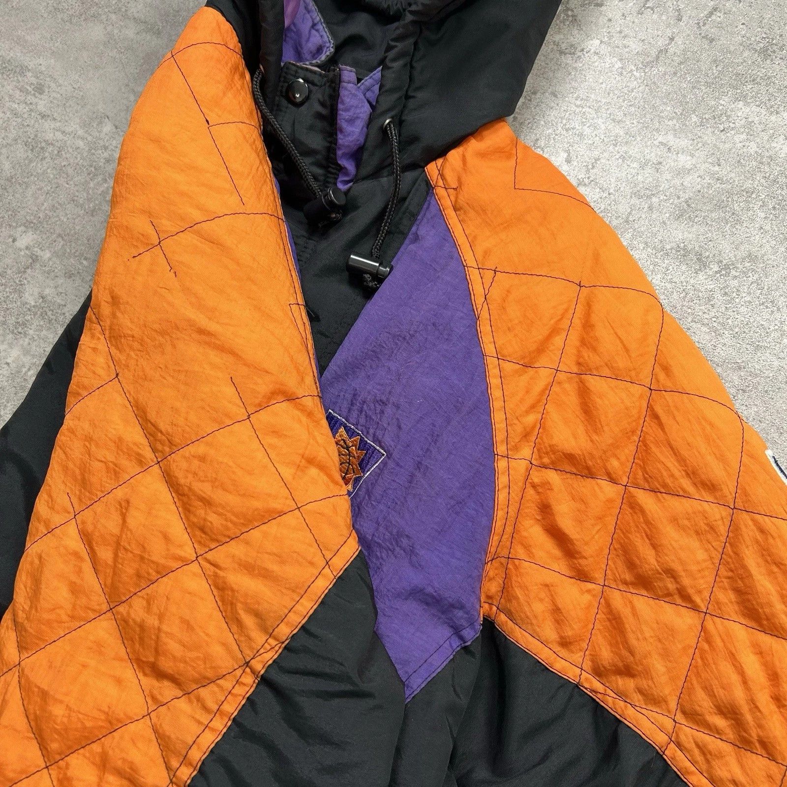NBA × Starter × Vintage VTG 90s NBA PHOENIX SUNS STARTER PUFFER JACKET HOODIE SIZE L Size US L / EU 52-54 / 3 - 7 Thumbnail