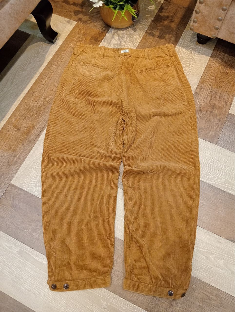 Sassafras JAPANESE SASSAFRAS WIDE BAGGY CORDUROY PANTS Size US 35 - 12 Thumbnail