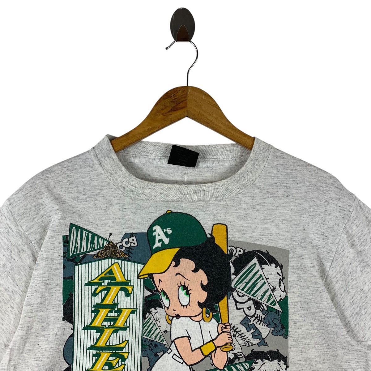 Cartoon Network × Changes × Vintage Vintage 90s BETTY BOOP x OAKLAND ATHLETICS Big printed tee Size US L / EU 52-54 / 3 - 2 Thumbnail