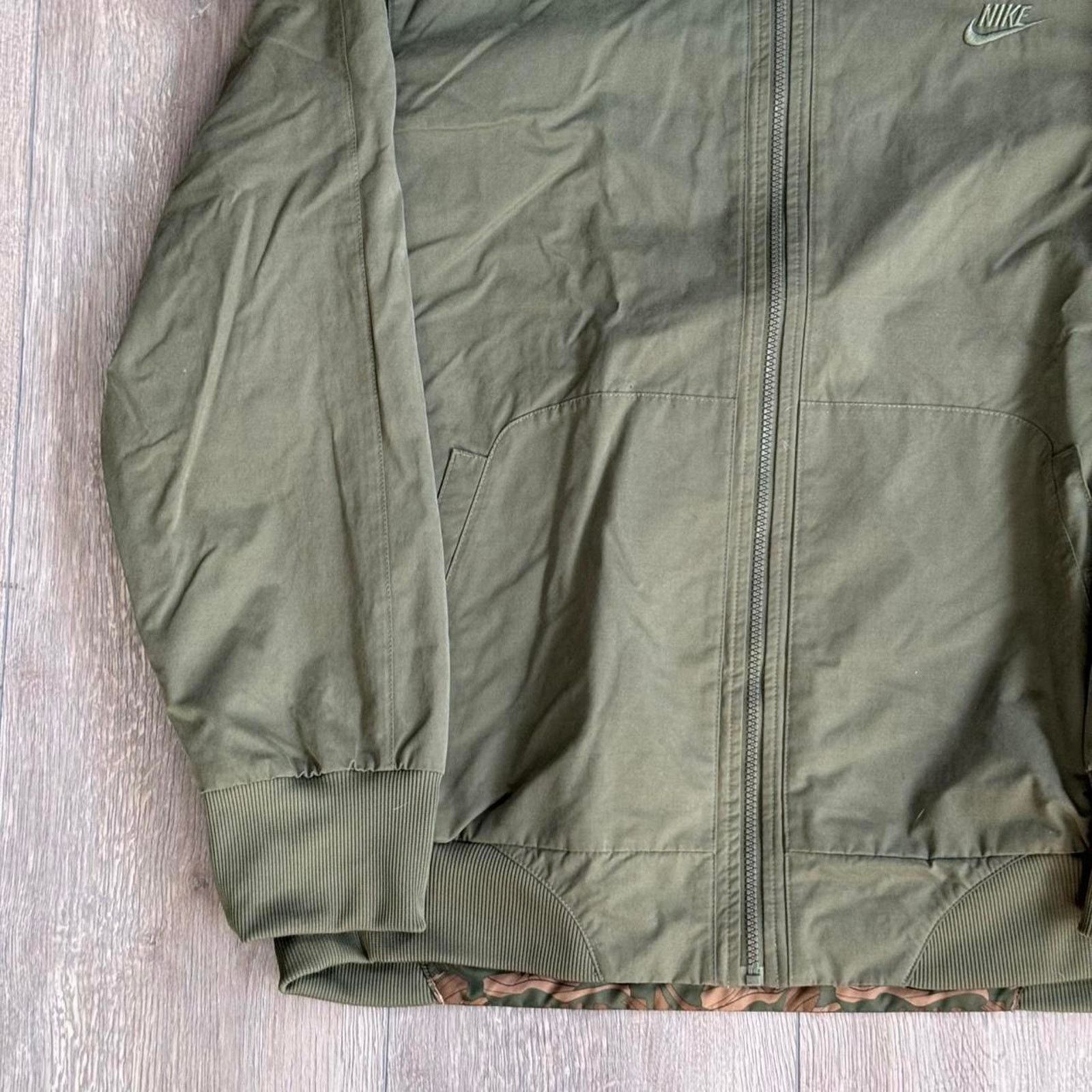 Nike Vintage y2k nike reversible zip up jacket with sneaker camo Size US XL / EU 56 / 4 - 4 Thumbnail
