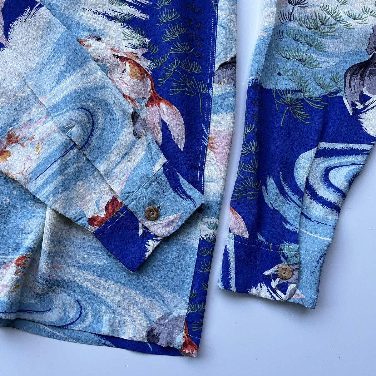 Sun Surf × Toyo Enterprises Sun surf rayon crepe gold fish koi by toyo enterprise Size US M / EU 48-50 / 2 - 8 Thumbnail