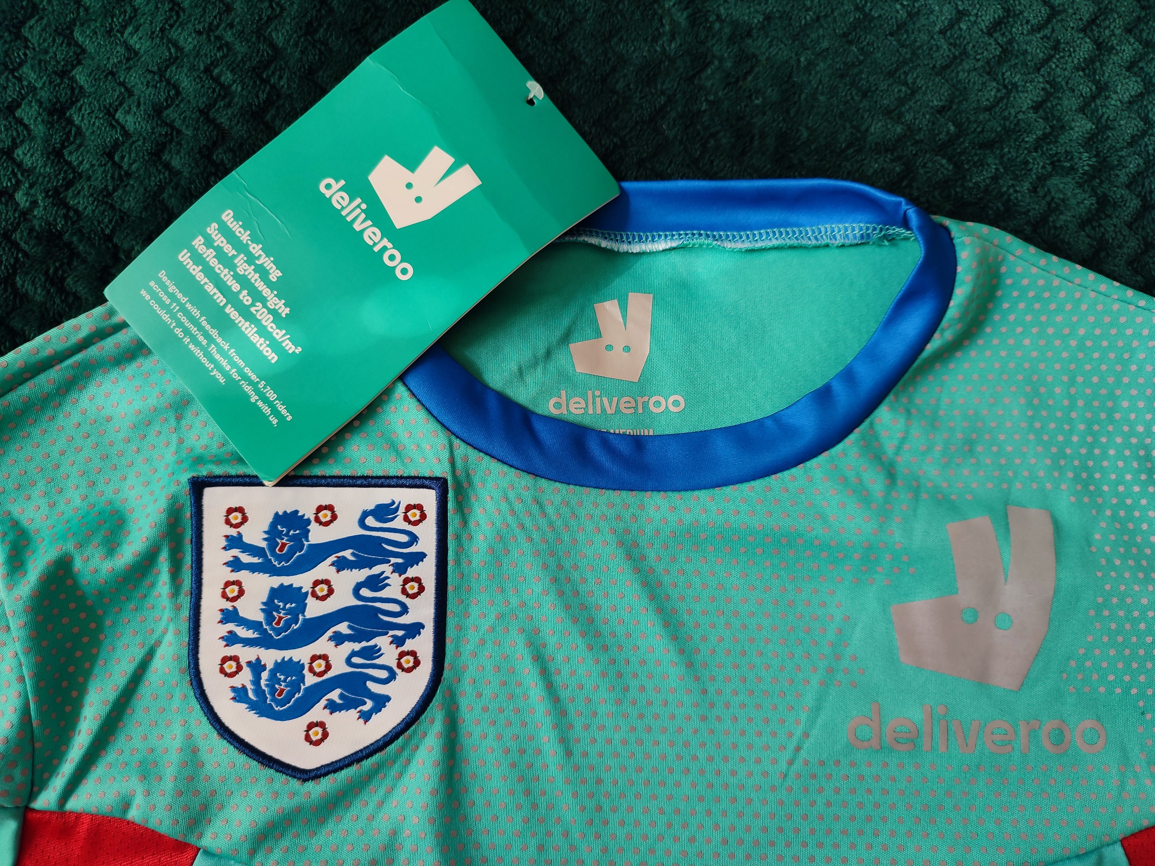 Vintage England Deliveroo Football Shirt Soccer Jersey Size M Size US M / EU 48-50 / 2 - 6 Thumbnail