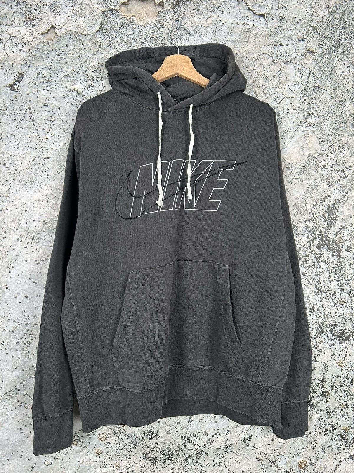 Nike Vintage Nike Y2K Swoosh Logo Hoodie Streetwear Drill Skate Size US L / EU 52-54 / 3 - 1 Thumbnail