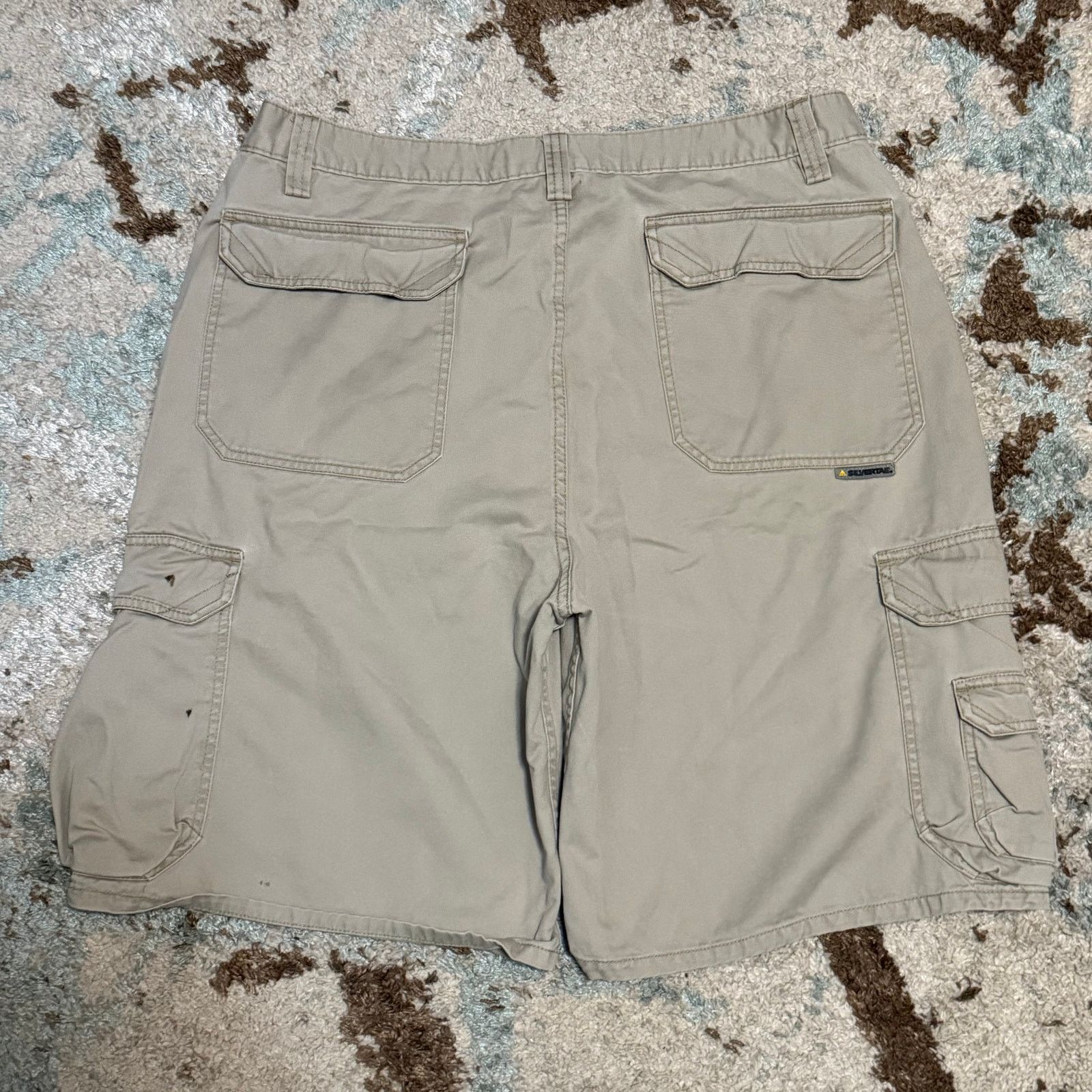 Levi's Vintage Levis Silvertab Multi Cargo Shorts Size 38 Khaki Size US 38 / EU 54 - 2 Thumbnail