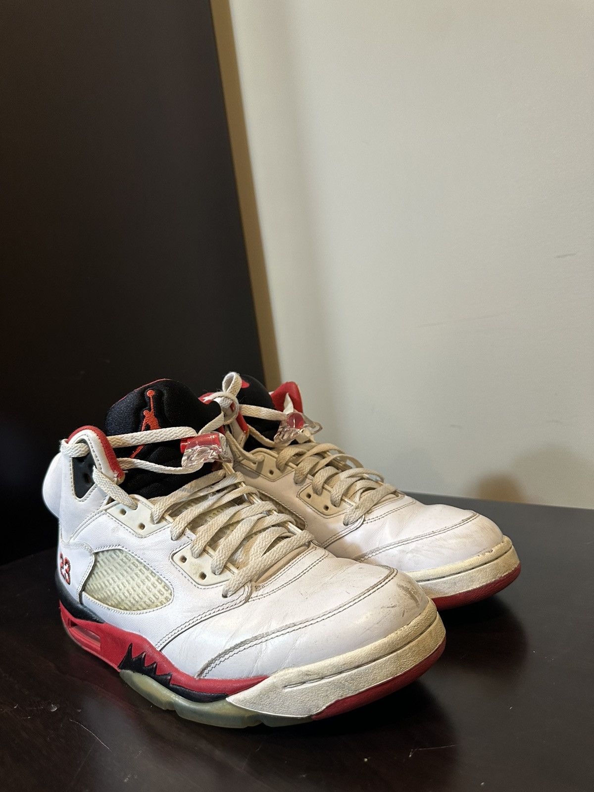 Jordan Brand × Nike Air Jordan 5 Retro 'Fire Red' 2013 Size US 11 / EU 44 - 4 Thumbnail
