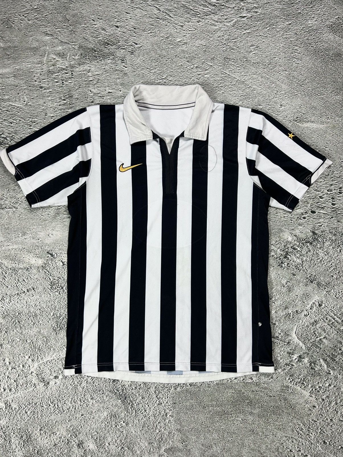 Nike Juventus 2006-2007 Home Jersey Nike Football Kit Size US M / EU 48-50 / 2 - 1 Thumbnail