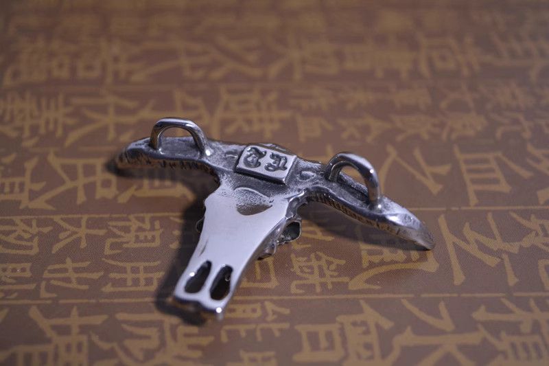 Other Skull Rare STEAL! Y2K Chains Necklace Chain Size ONE SIZE - 2 Thumbnail