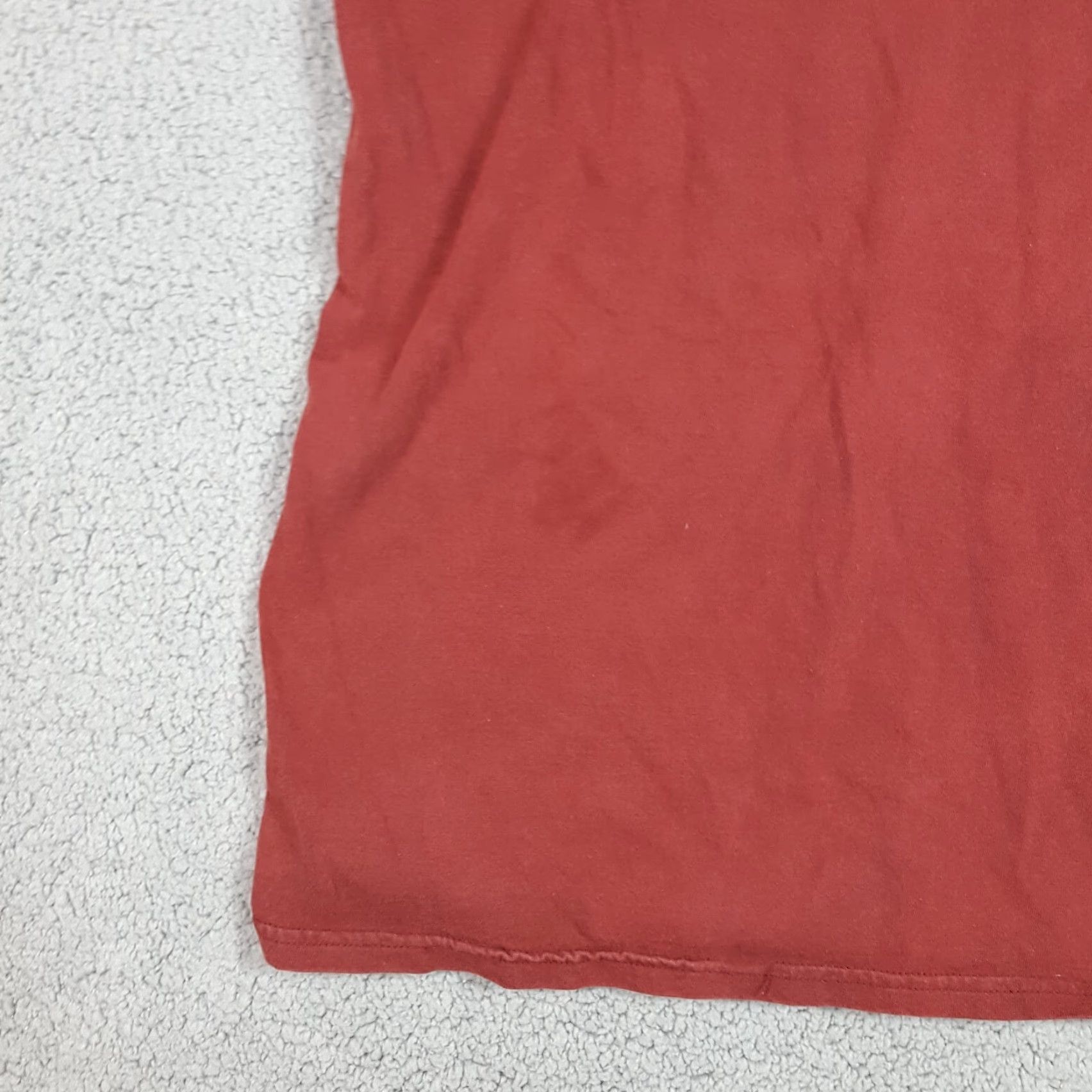 Nike VINTAGE Nike Virginia Tech Hokies T Shirt Center Swoosh Logo Men’s Medium Red 90s Y2K Sports Graphic Shirt Mens Size US M / EU 48-50 / 2 - 4 Thumbnail